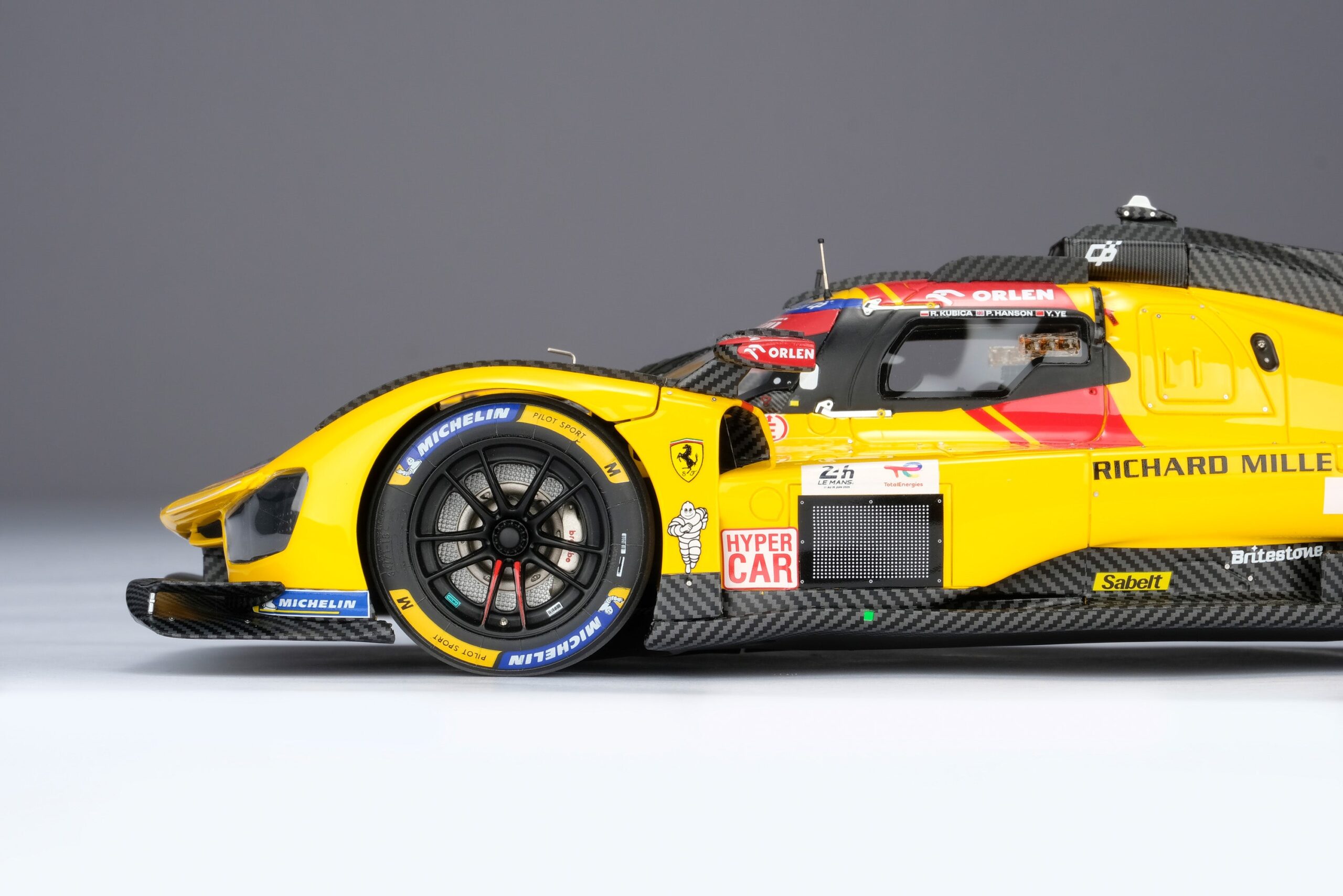 Amalgam Ferrari 499P 2025 Le Mans Winner #83 - Gelb | 1:18 – Bild 14