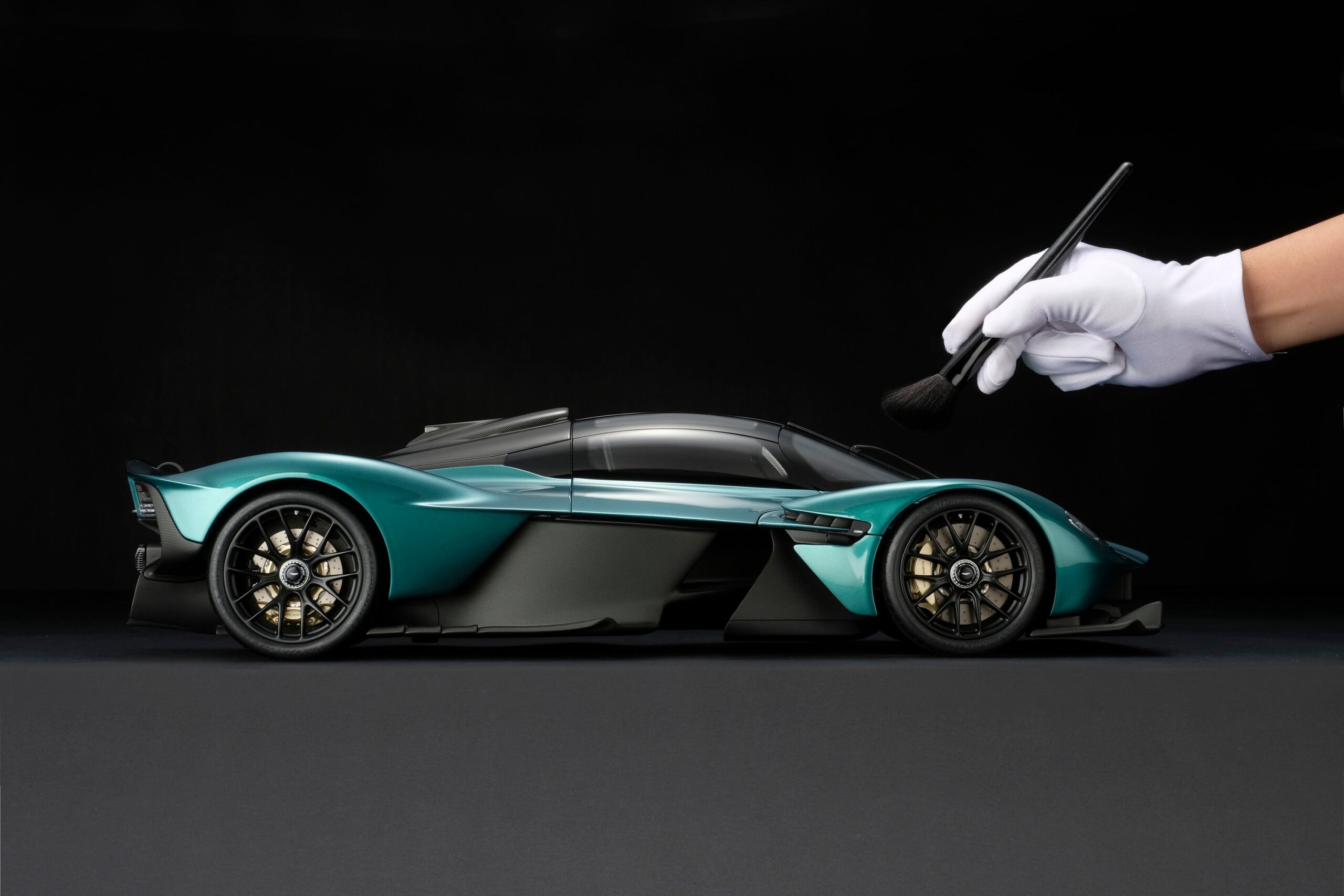 Amalgam Aston Martin Valkyrie Spider (2023) | 1:8 – Bild 3