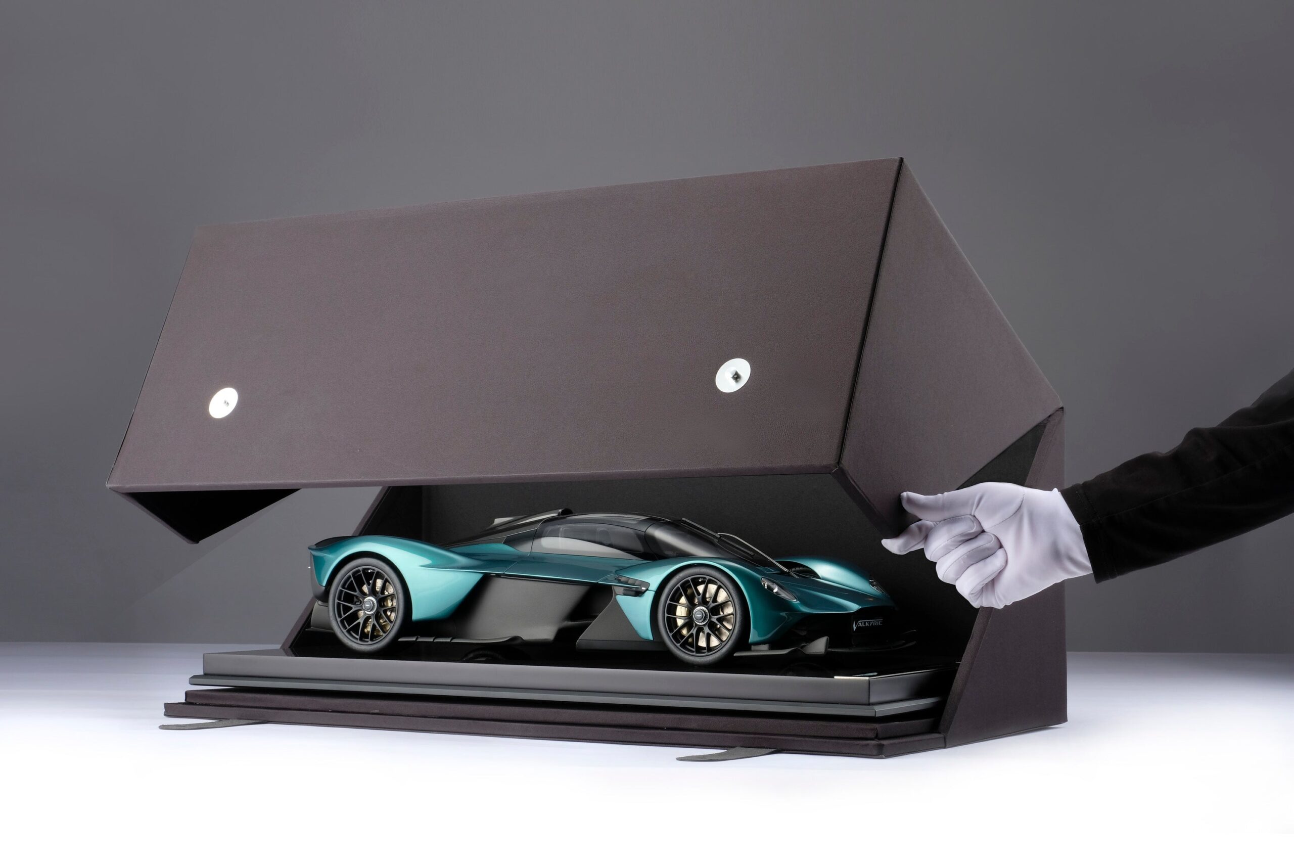 Amalgam Aston Martin Valkyrie Spider (2023) | 1:8 – Bild 19