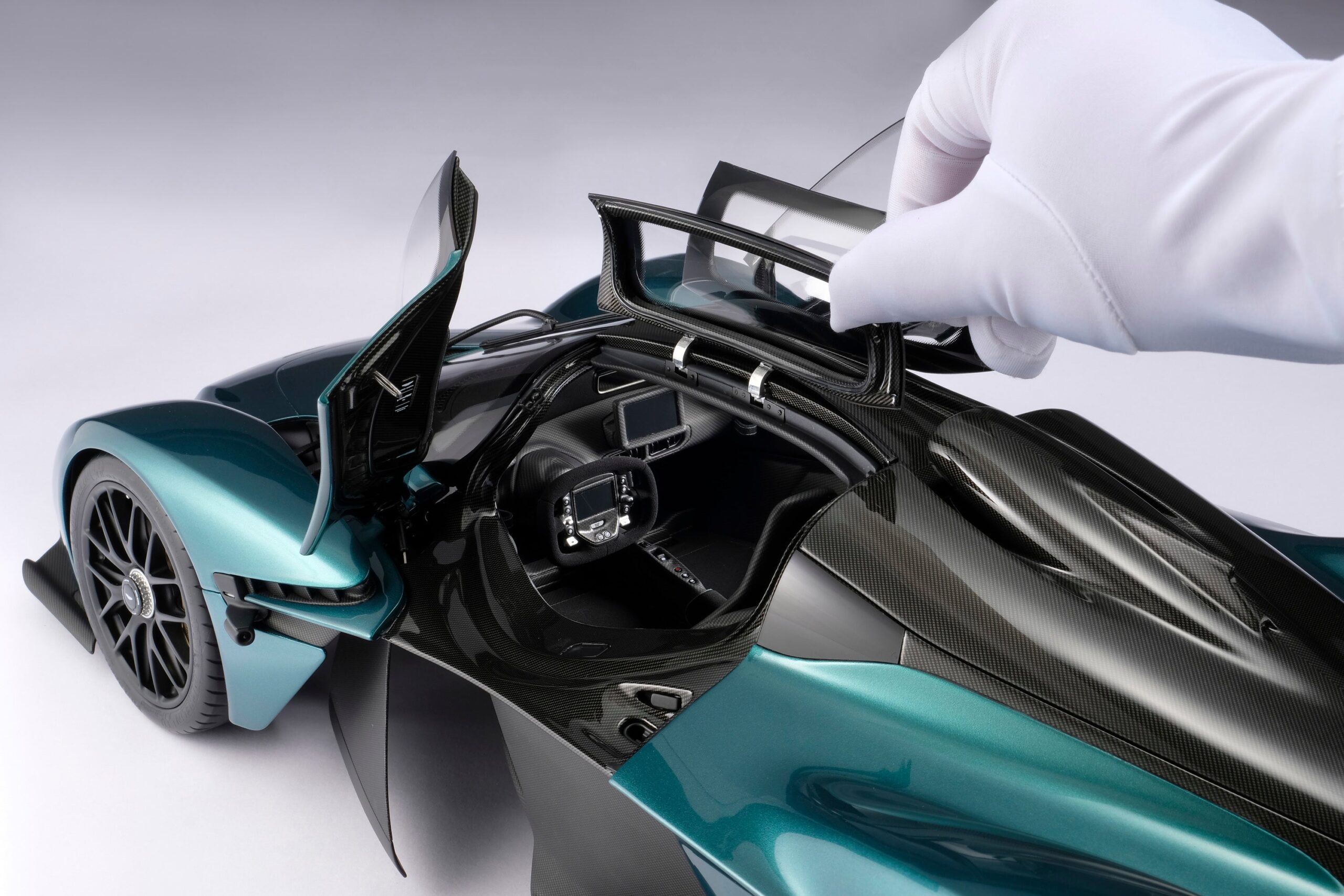 Amalgam Aston Martin Valkyrie Spider (2023) | 1:8 – Bild 9