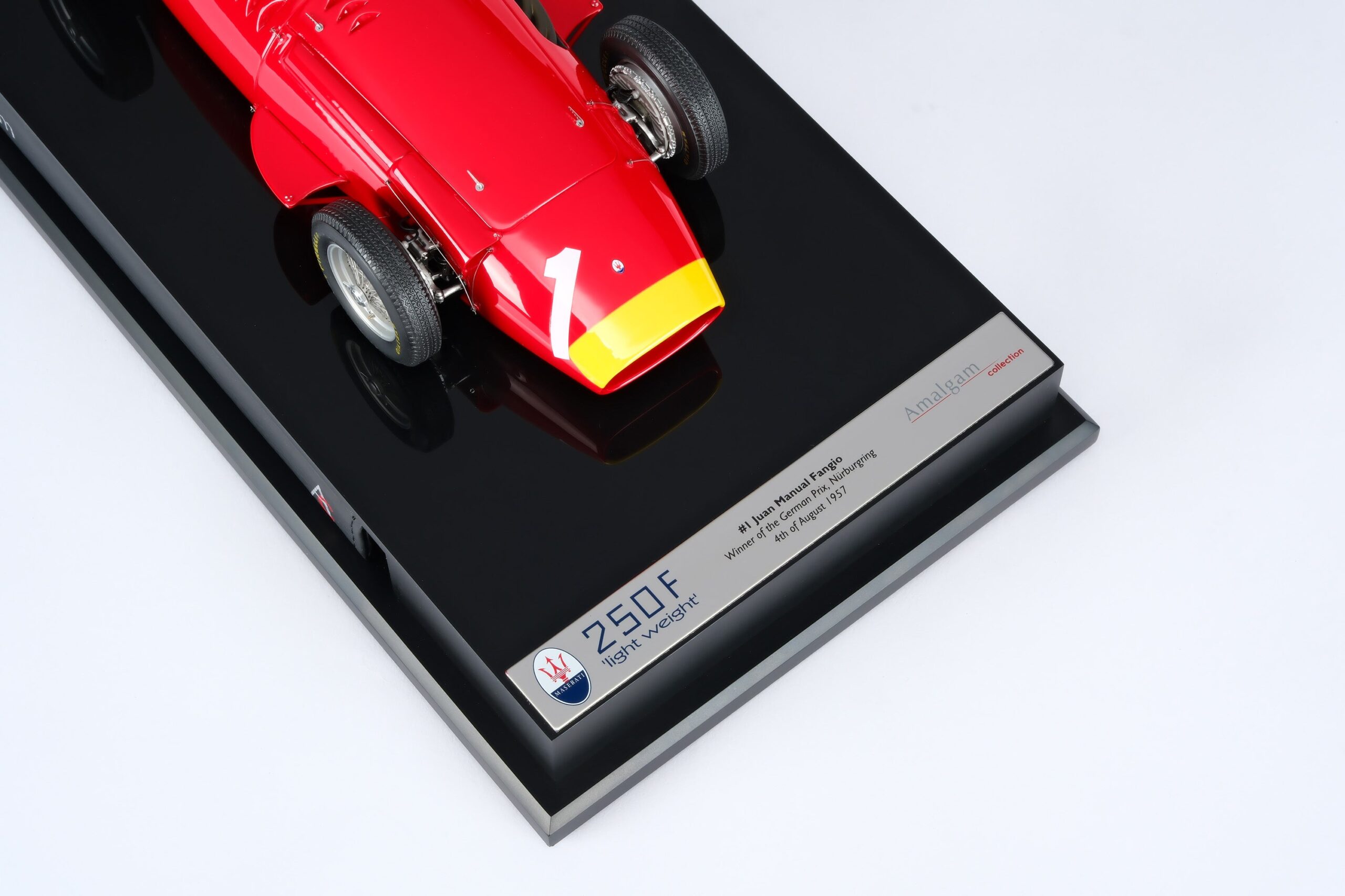 Amalgam Maserati 250F 1957 German Grand Prix Juan Manuel Fangio - Rot | 1:18 – Bild 15