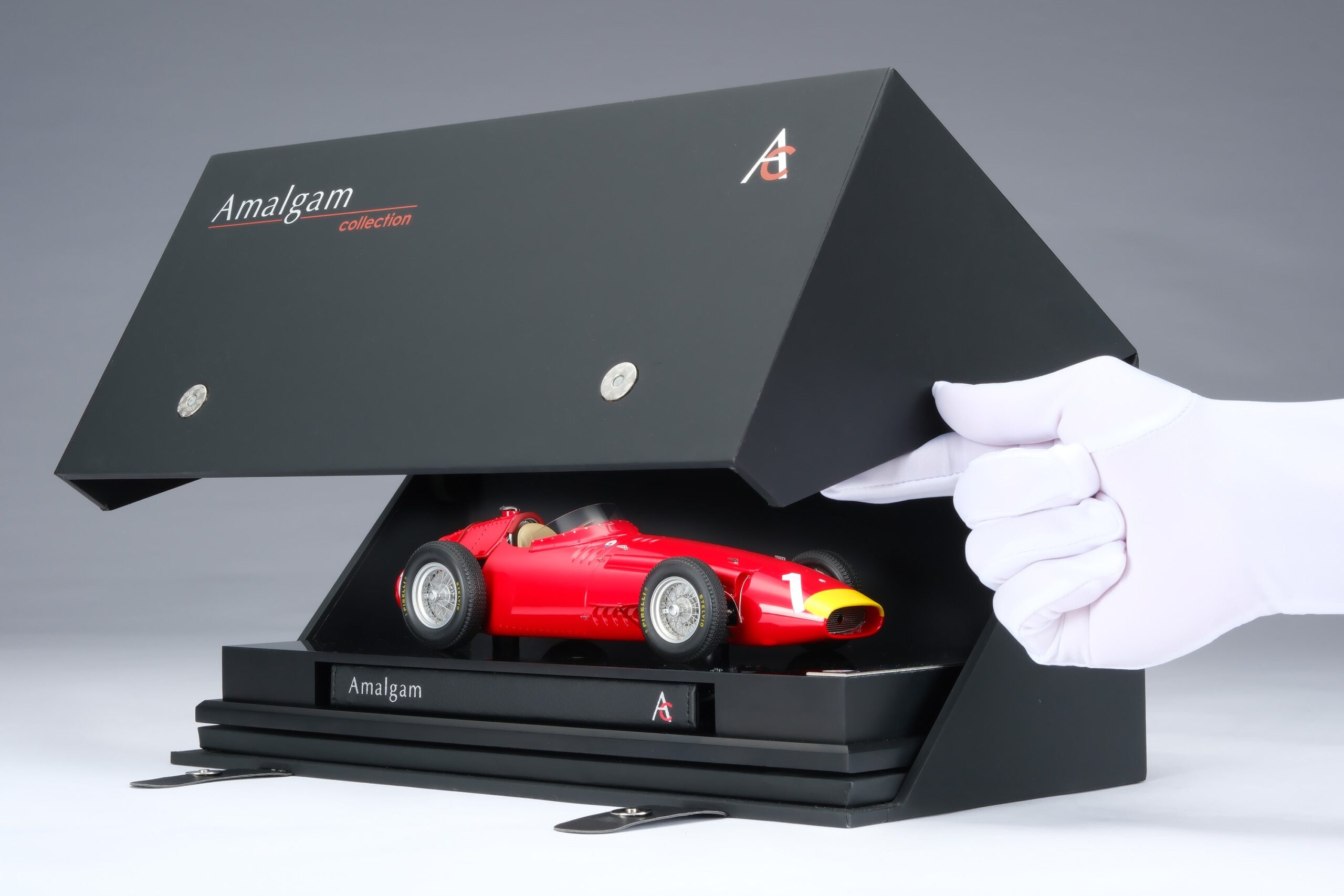 Amalgam Maserati 250F 1957 German Grand Prix Juan Manuel Fangio - Rot | 1:18 – Bild 17