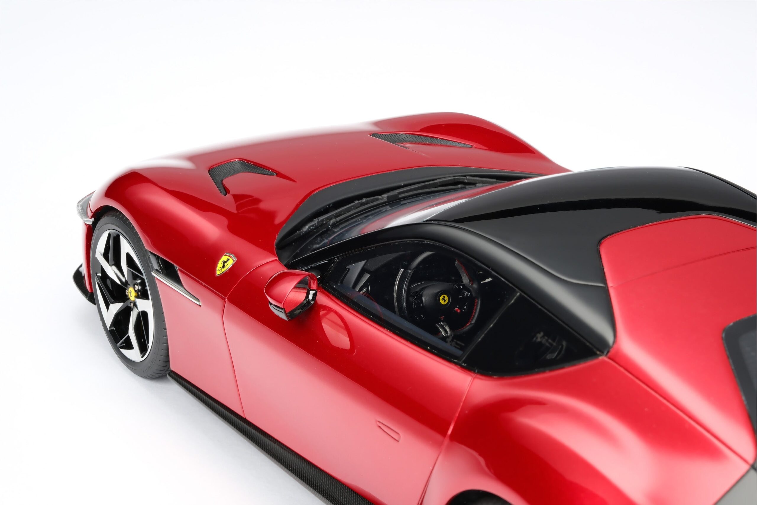 Amalgam Ferrari 12Cilindri (2024) - Rot | 1:18 – Bild 12