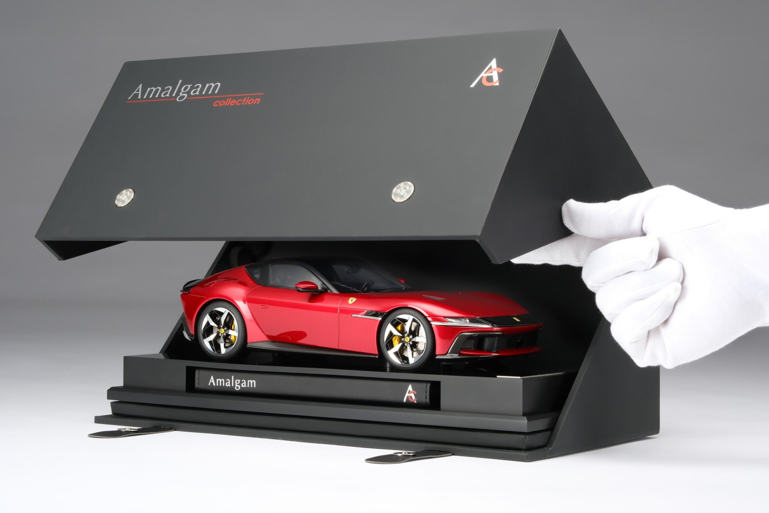 Amalgam Ferrari 12Cilindri (2024) - Rot | 1:18 – Bild 19