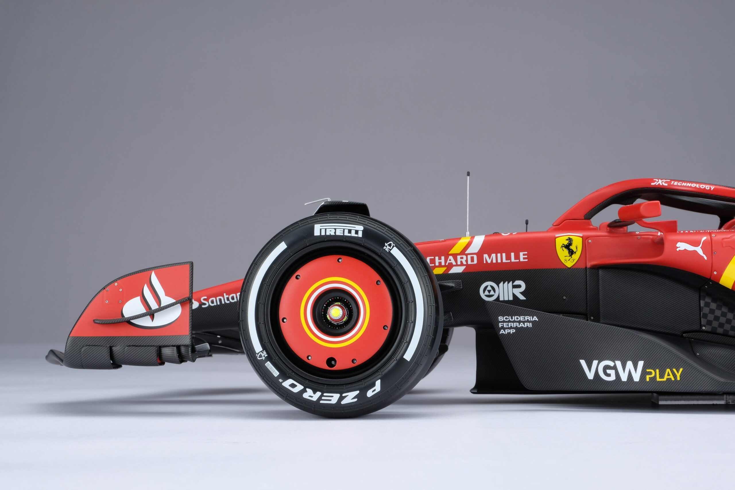 Amalgam Ferrari SF-24 2024 Australian Grand Prix - Rot | 1:8 - Image 31