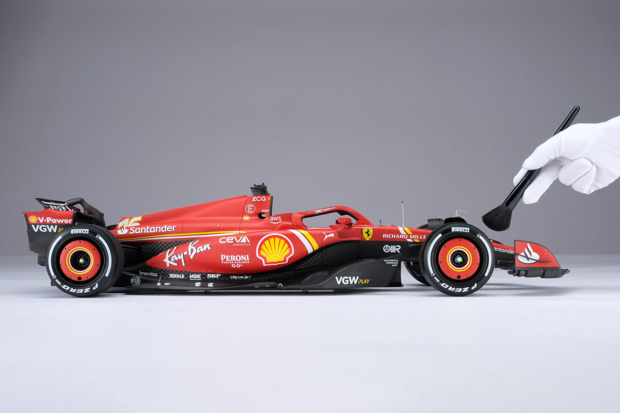 Amalgam Ferrari SF-24 2024 Australian Grand Prix - Rot | 1:8 - Image 21