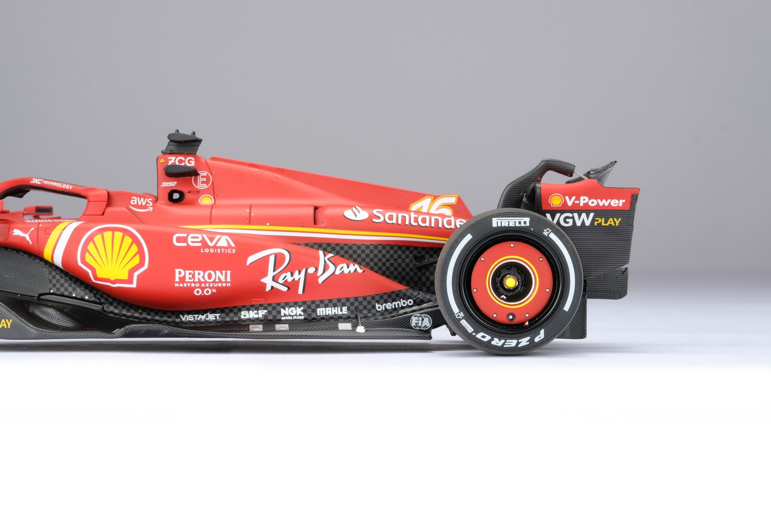 Amalgam Ferrari SF-24 2024 Australian Grand Prix - Rot | 1:18 – Bild 31