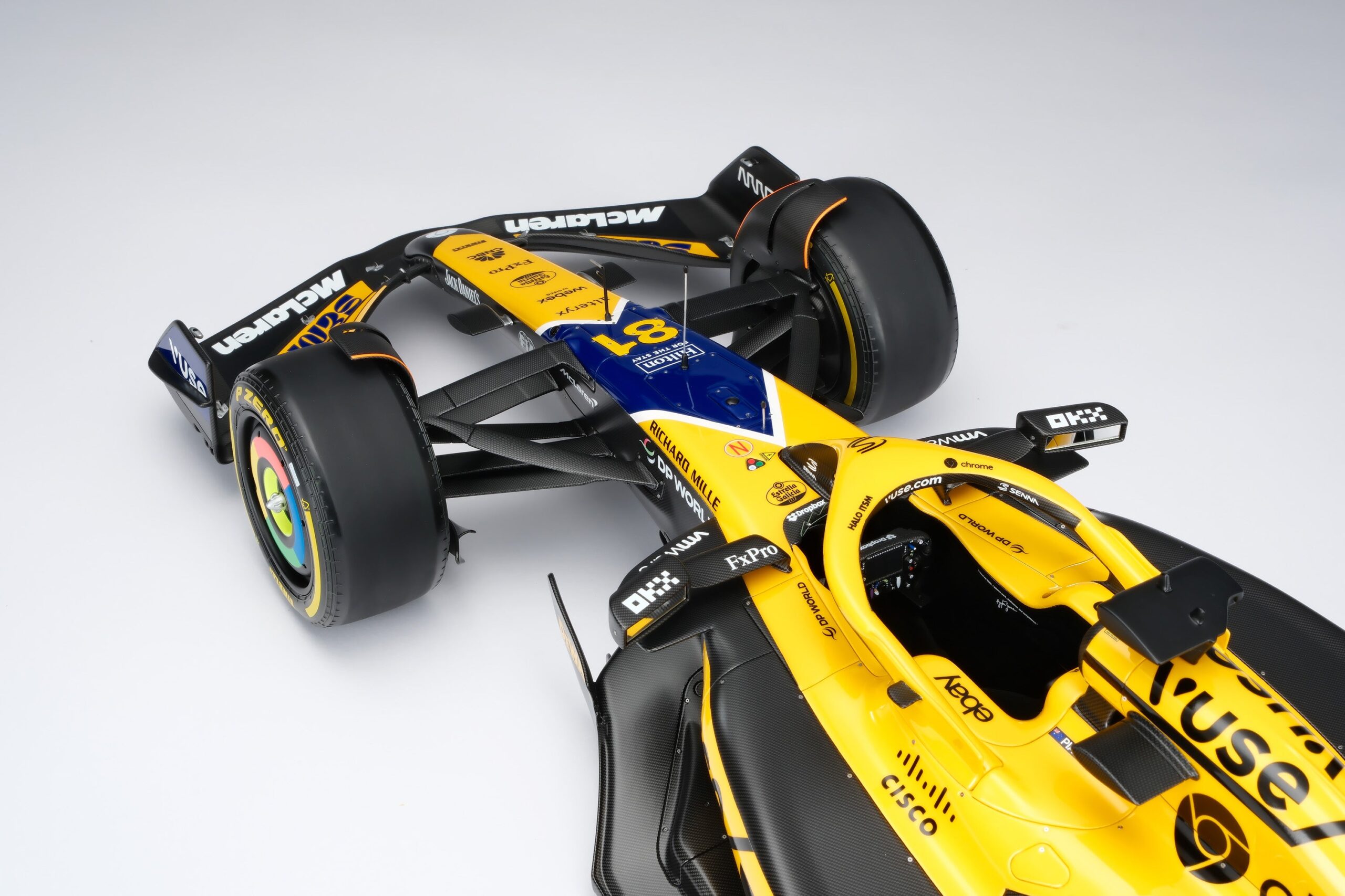 Amalgam McLaren MCL38 2024 Monaco Grand Prix Senna Tribute | 1:8 - Image 15