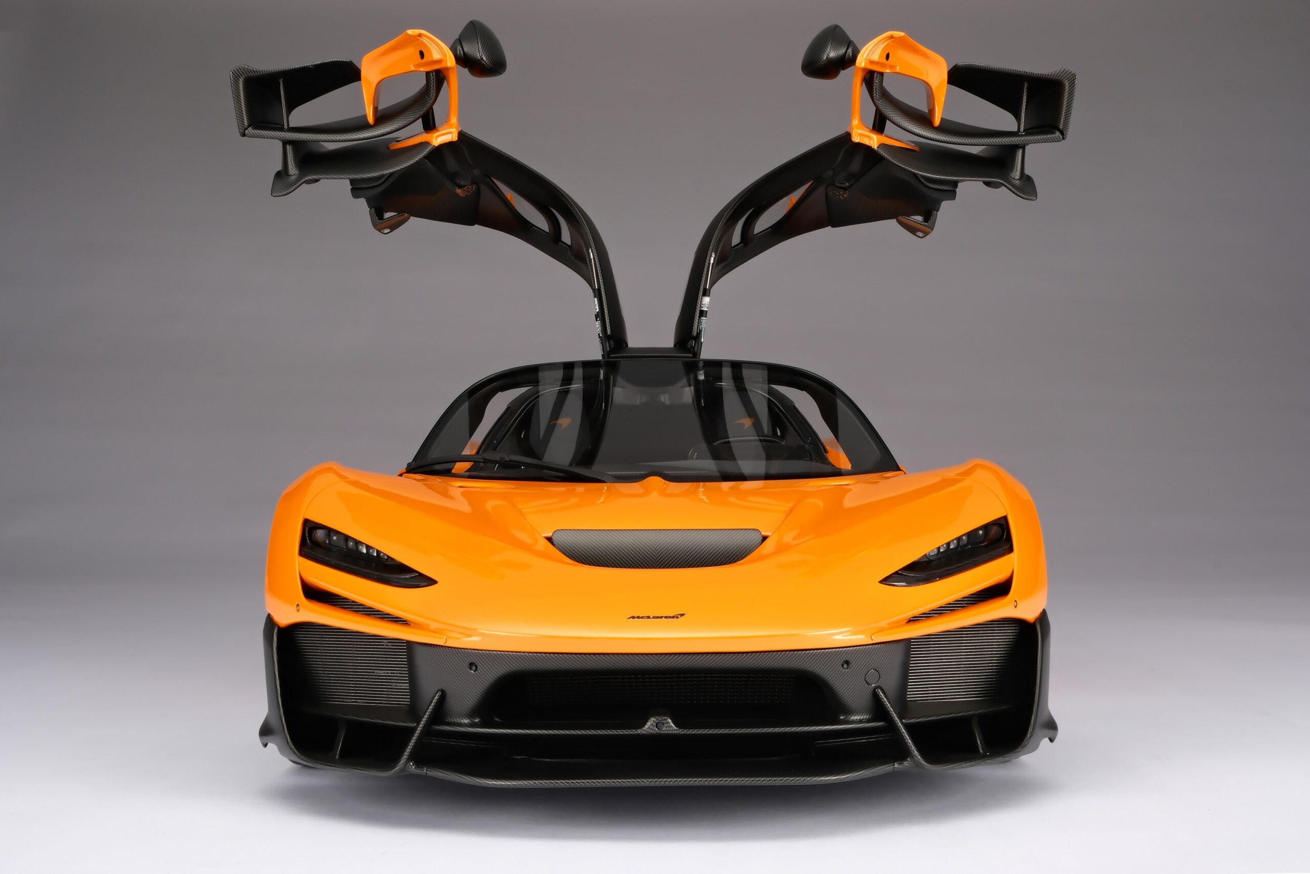 Amalgam McLaren W1 Launch Specification - Papaya-Orange | 1:8 - Image 7