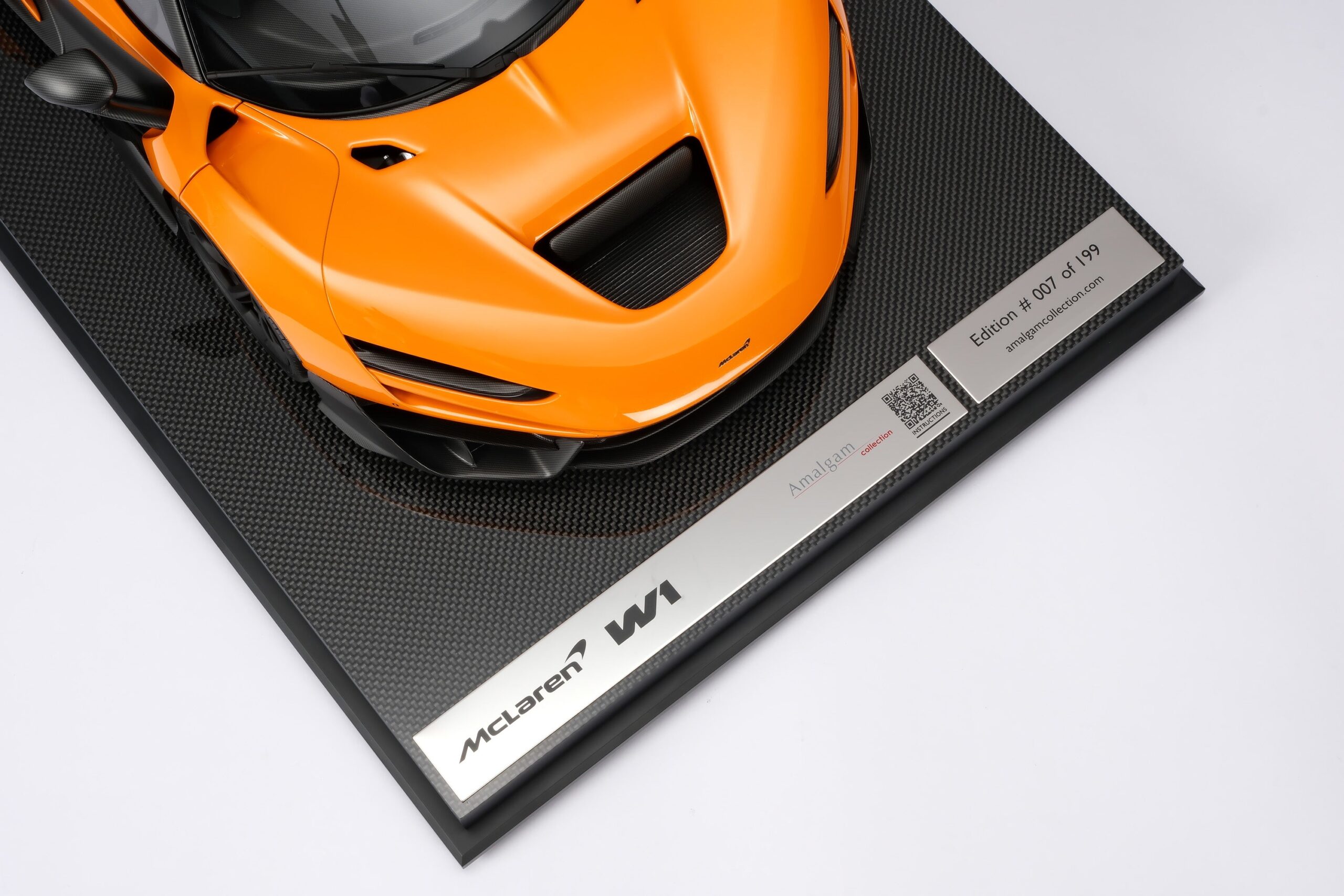 Amalgam McLaren W1 Launch Specification - Papaya-Orange | 1:8 - Image 25