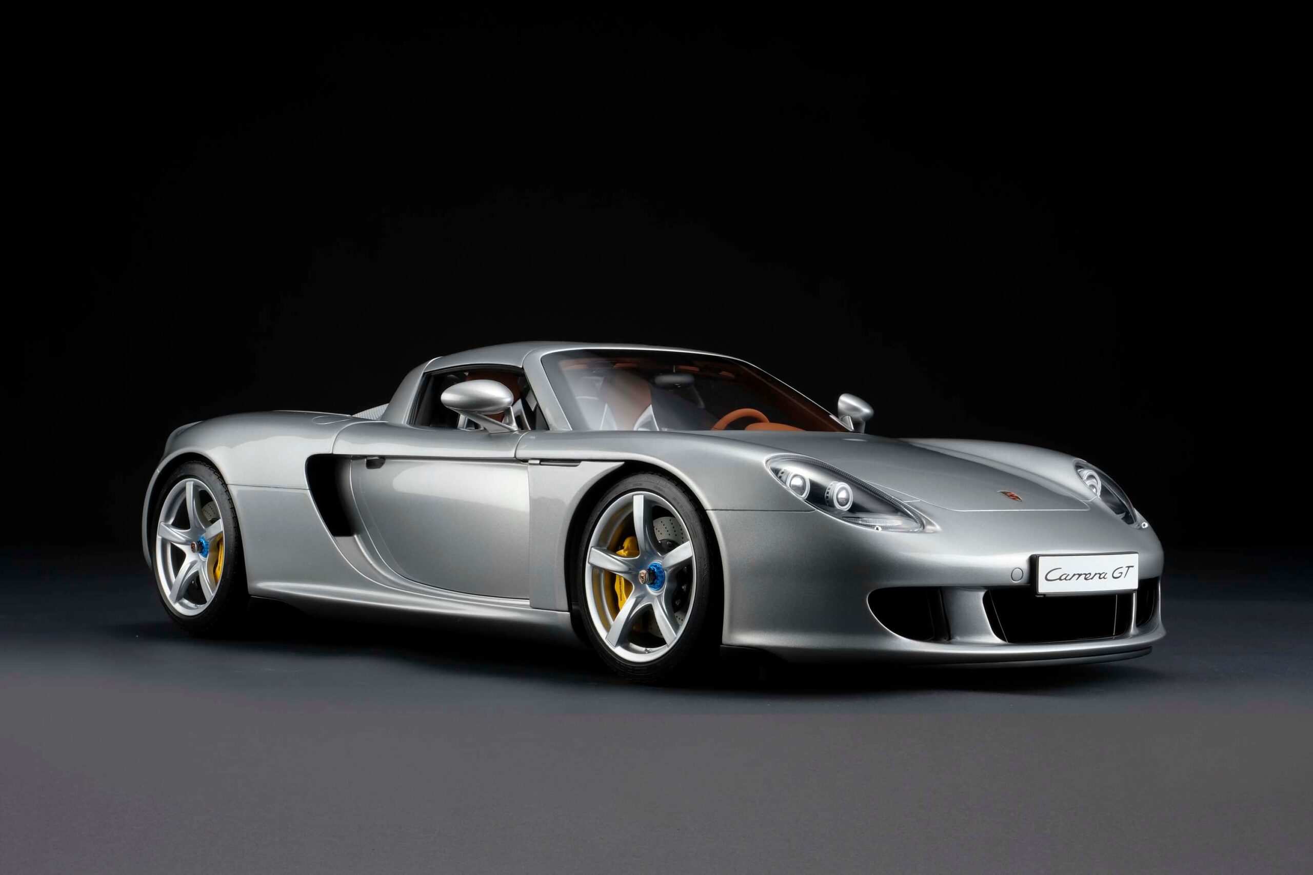 Amalgam Porsche Carrera GT (2003) - Silver | 1:8