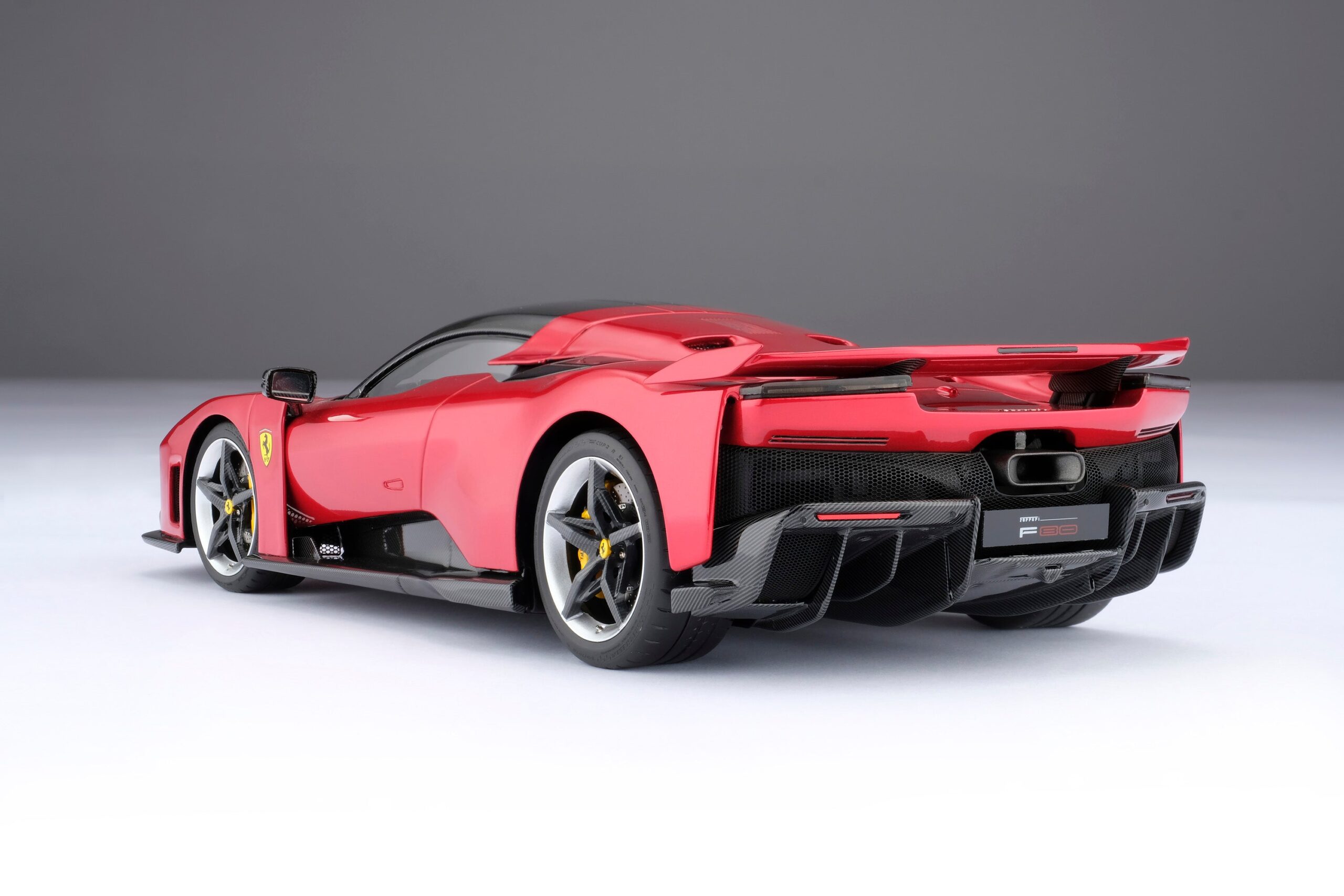 Amalgam Ferrari F80 - Rot | 1:18 - 画像12