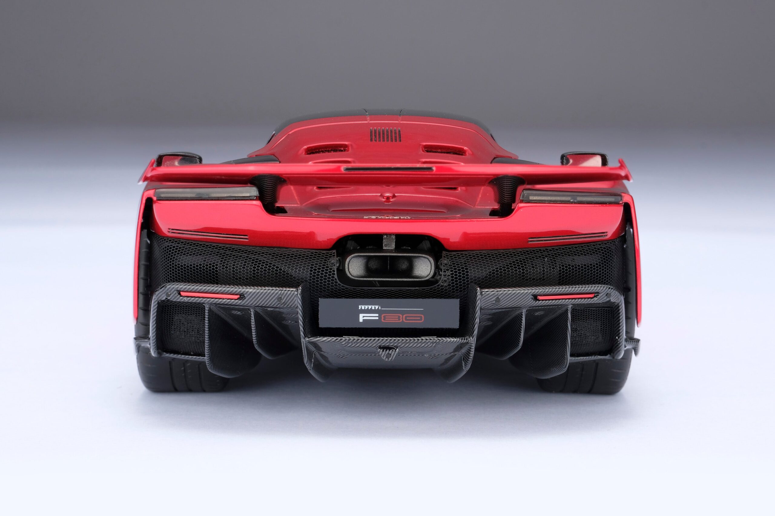 Amalgam Ferrari F80 - Rot | 1:18 - 画像11