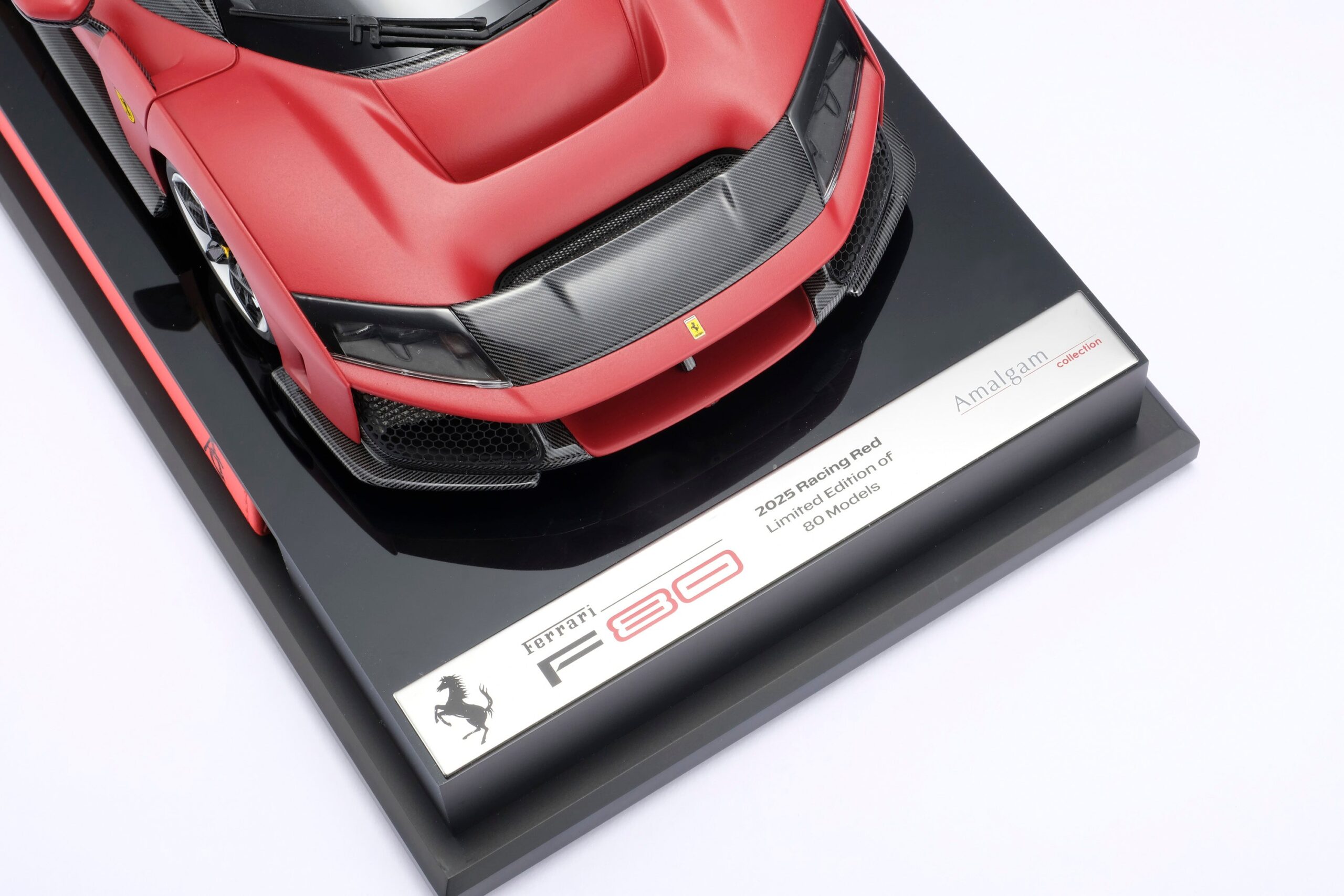 Amalgam Ferrari F80 - Racing Rot | 1:18 - 画像20