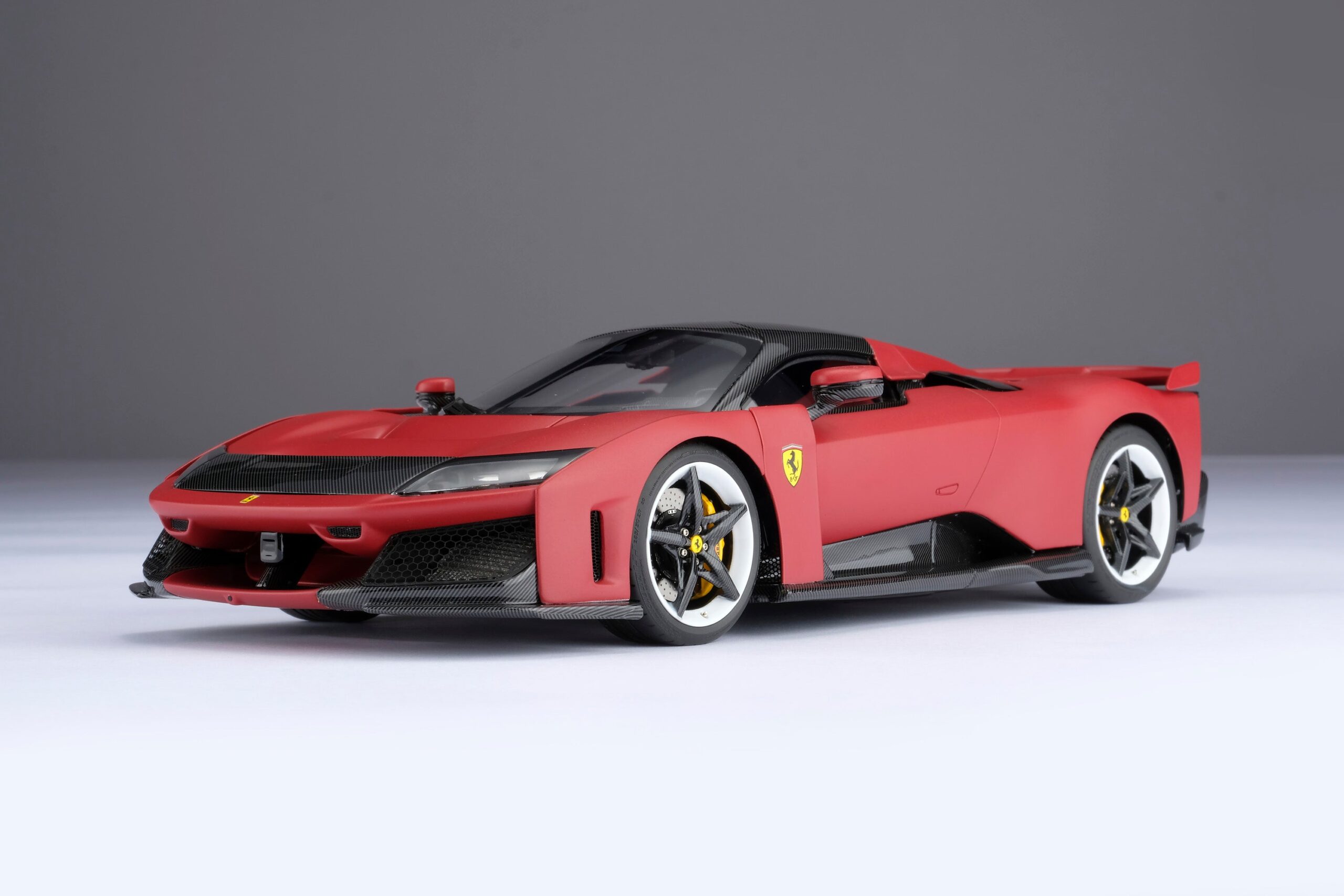 Amalgam Ferrari F80 - Racing Rot | 1:18 - 画像5