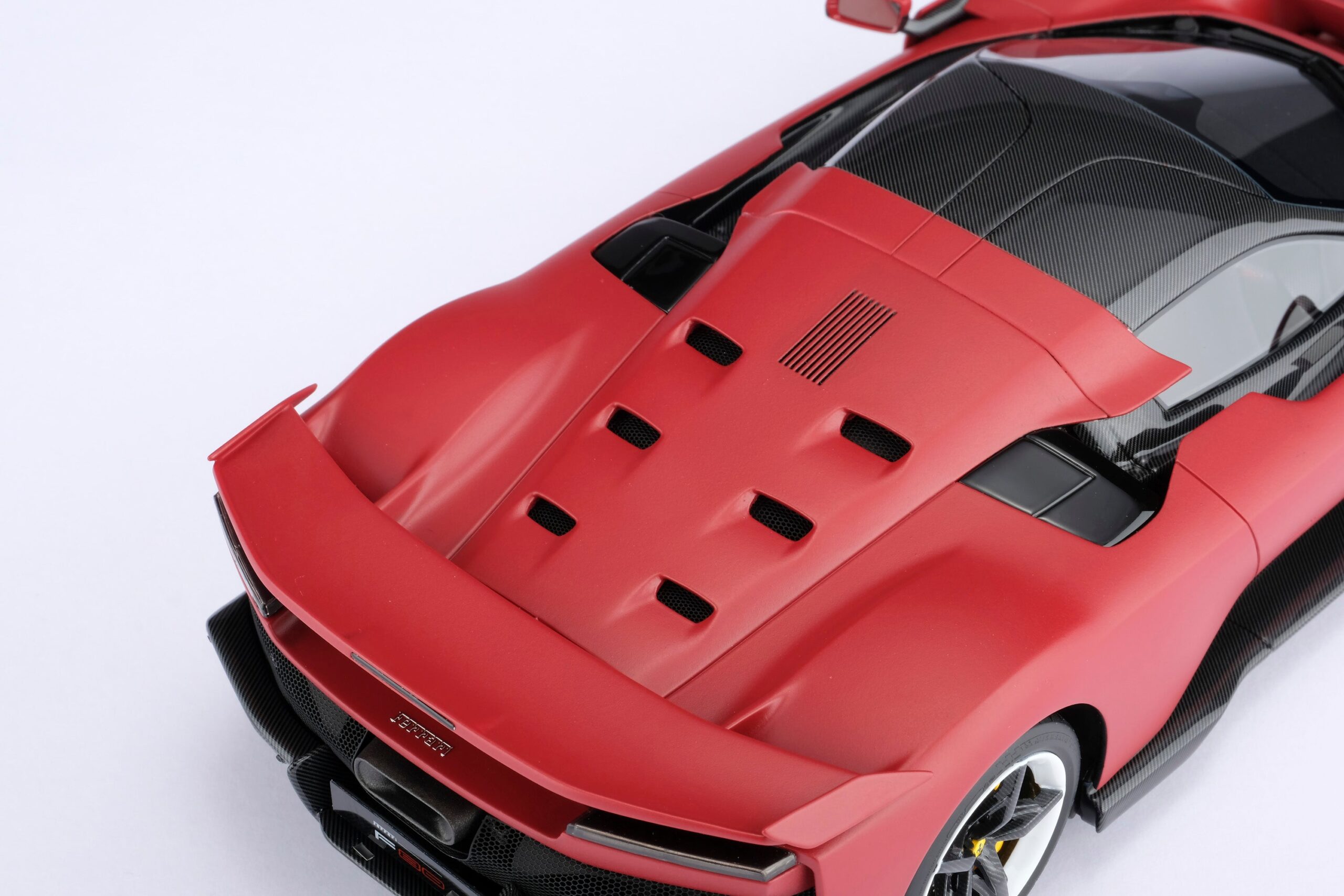 Amalgam Ferrari F80 - Racing Rot | 1:18 - 画像12