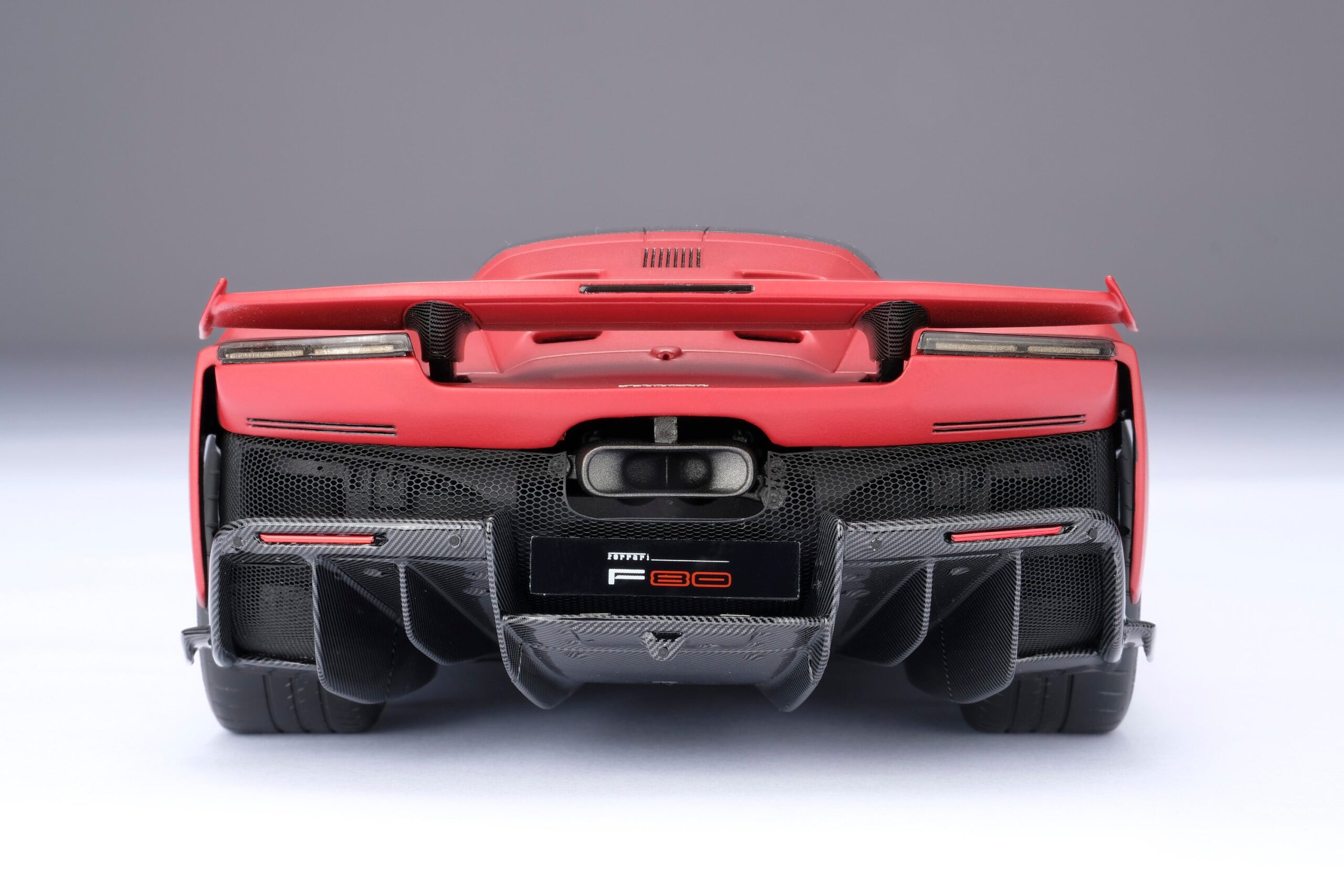 Amalgam Ferrari F80 - Racing Rot | 1:18 - 画像16