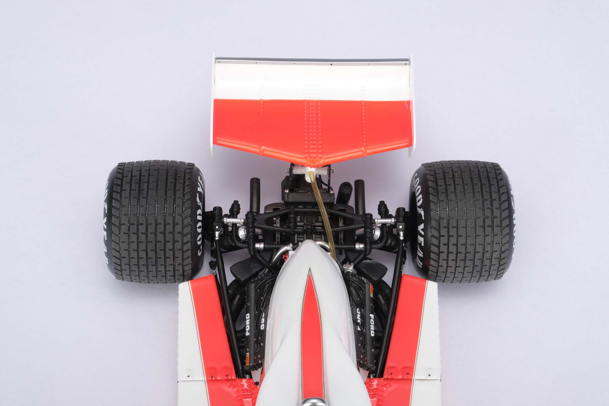 Amalgam McLaren M23D 1976 Japanese Grand Prix James Hunt - Rot / Weiß | 1:18 – Bild 15