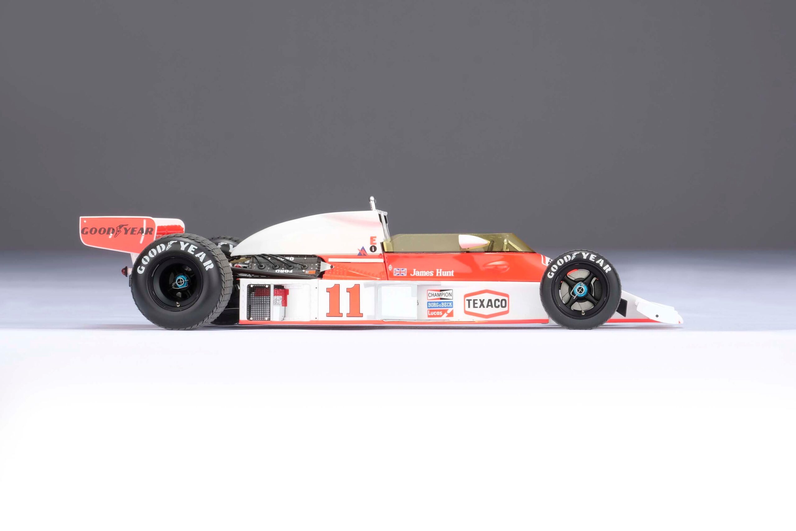 Amalgam McLaren M23D 1976 Japanese Grand Prix James Hunt - Rot / Weiß | 1:18 – Bild 20