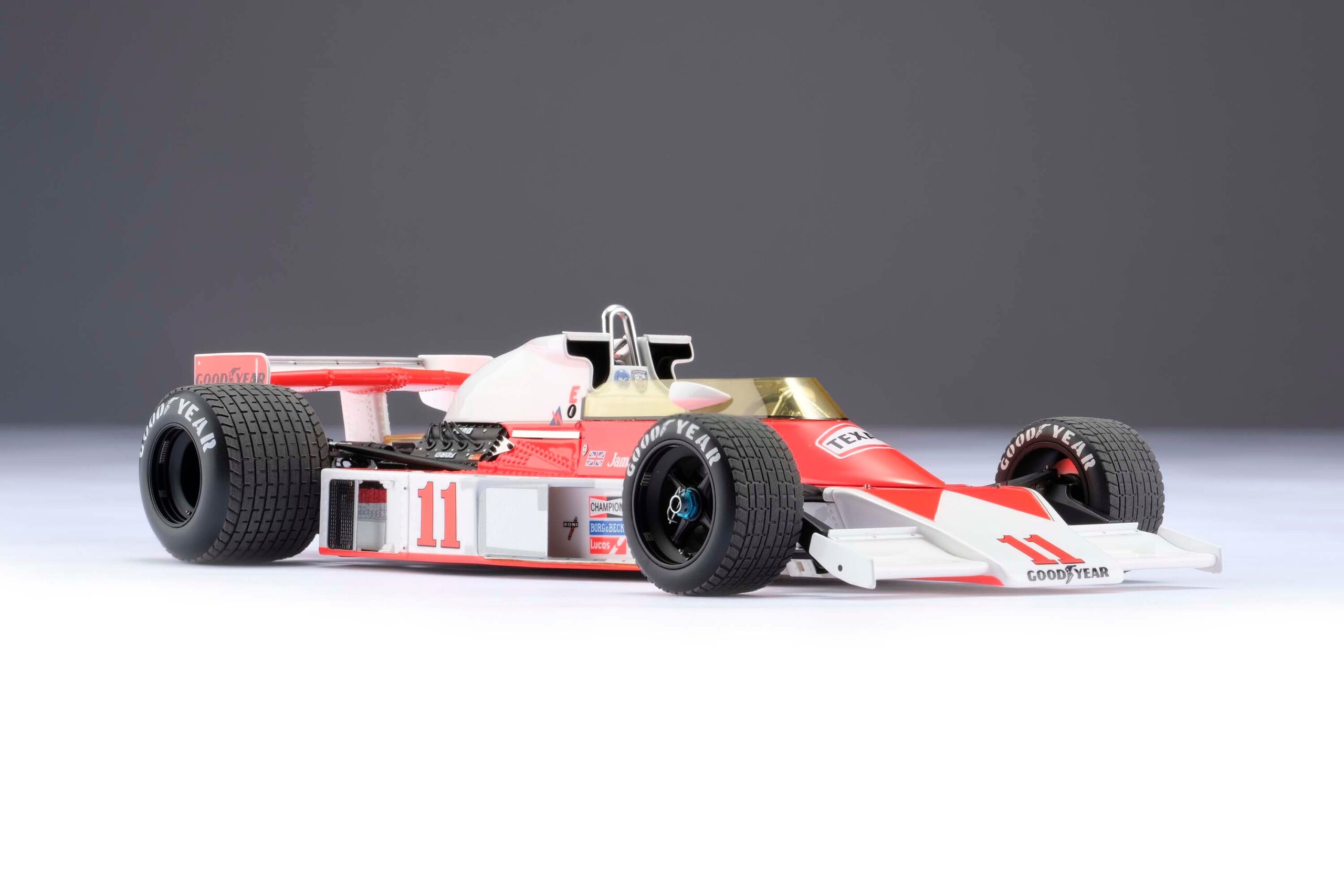 Amalgam McLaren M23D 1976 Japanese Grand Prix James Hunt - Rot / Weiß | 1:18 – Bild 6