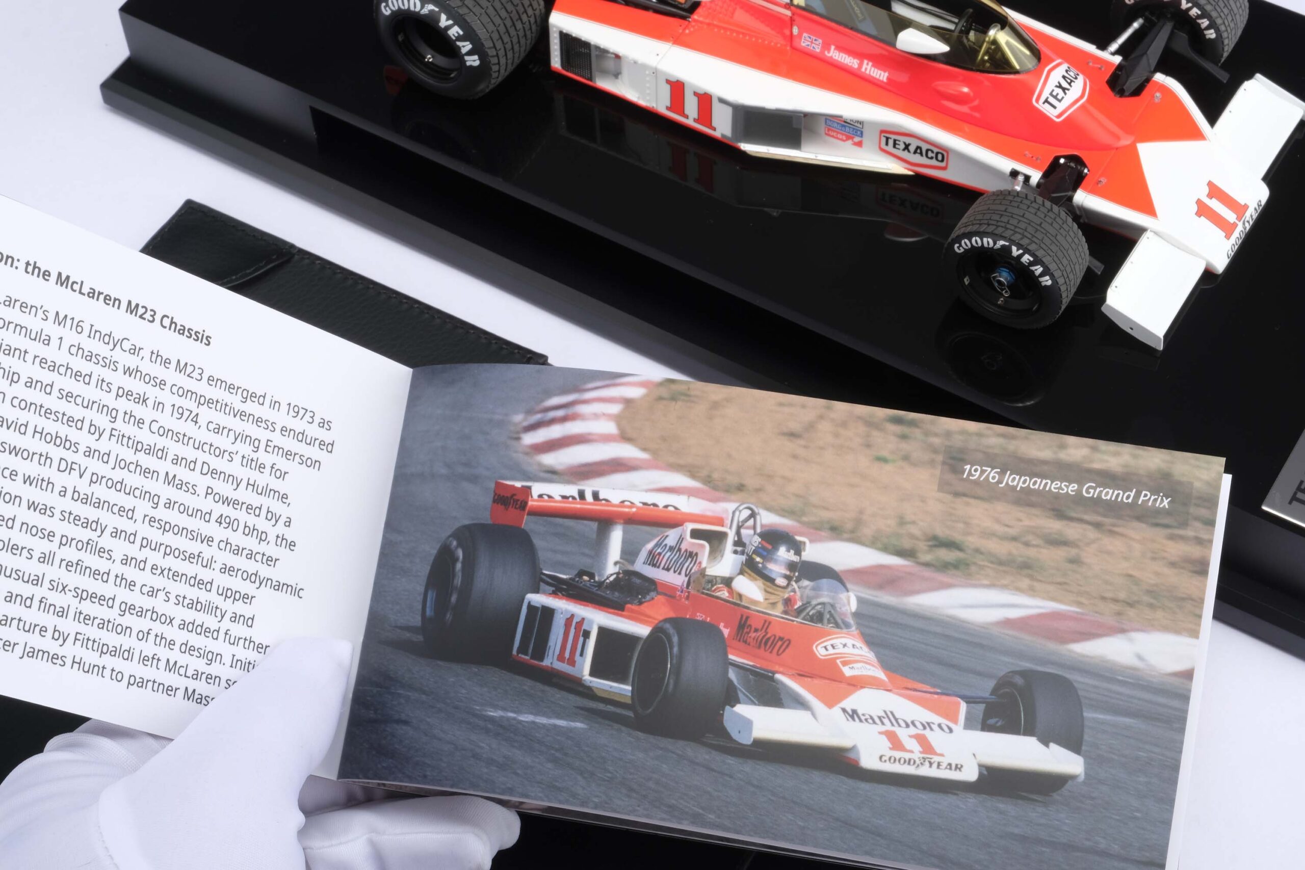 Amalgam McLaren M23D 1976 Japanese Grand Prix James Hunt - Rot / Weiß | 1:18 – Bild 25