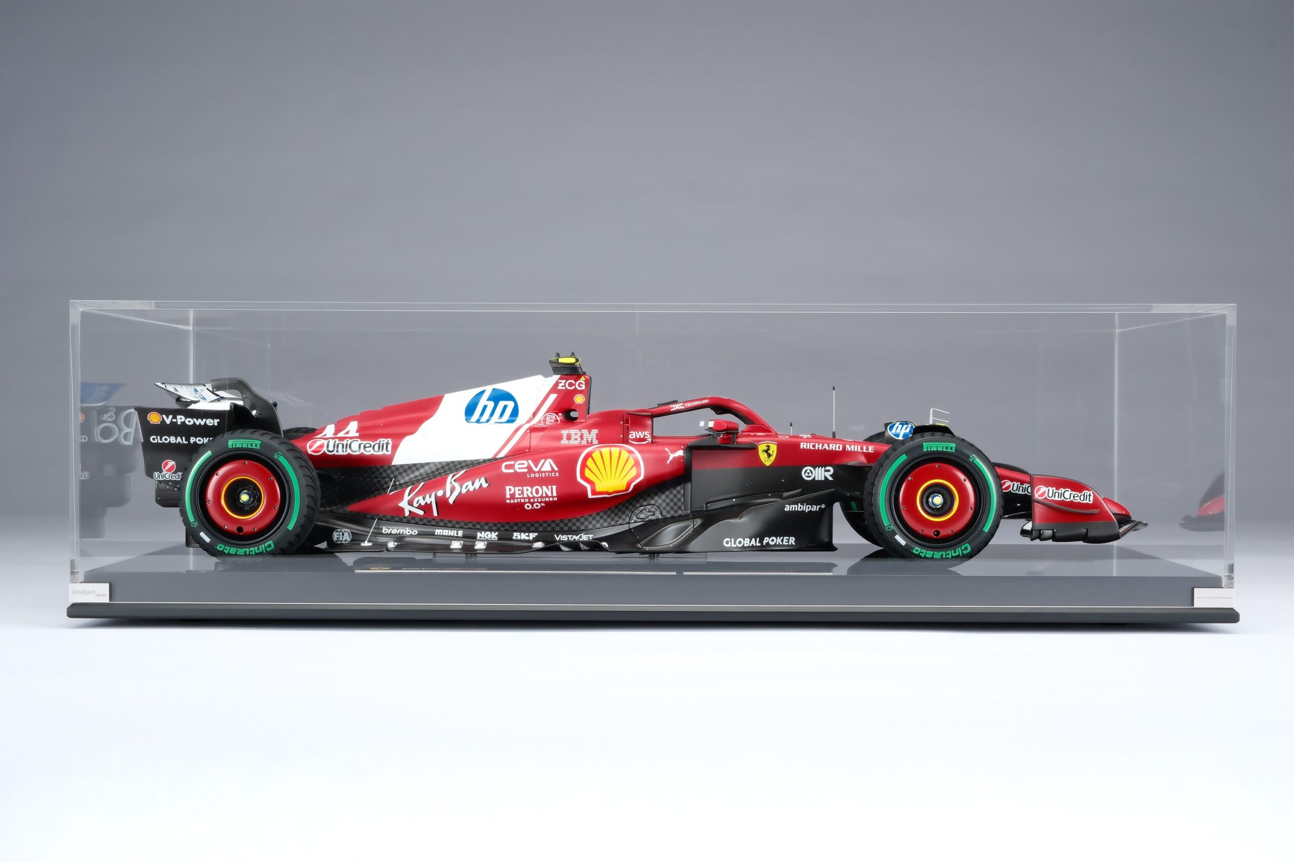 Amalgam Ferrari SF-25 2025 Australian Grand Prix - Rot | 1:8 - Image 37