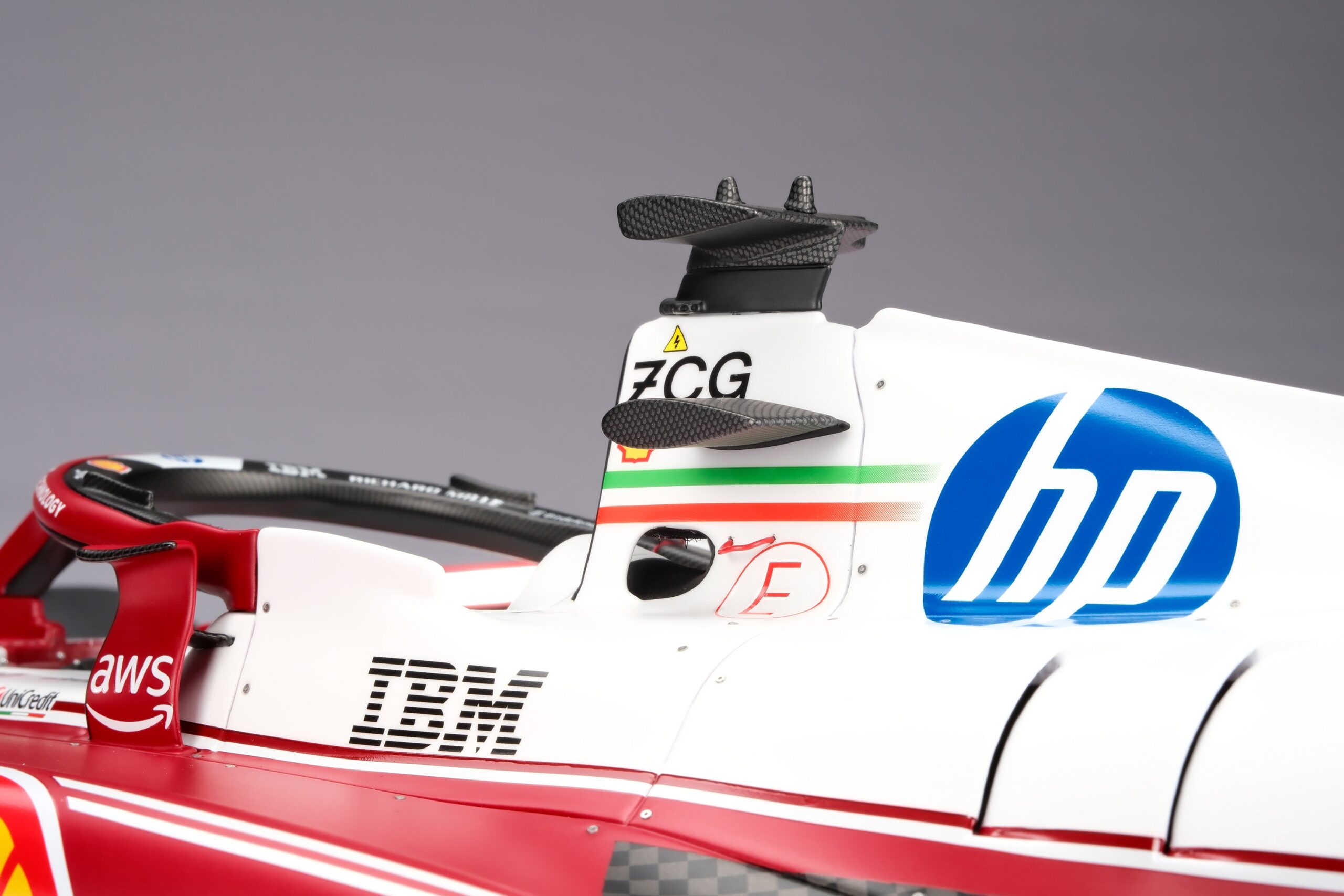 Amalgam Ferrari SF-25 2025 Italian Grand Prix - Charles Leclerc - Rot | 1:8 - Image 14
