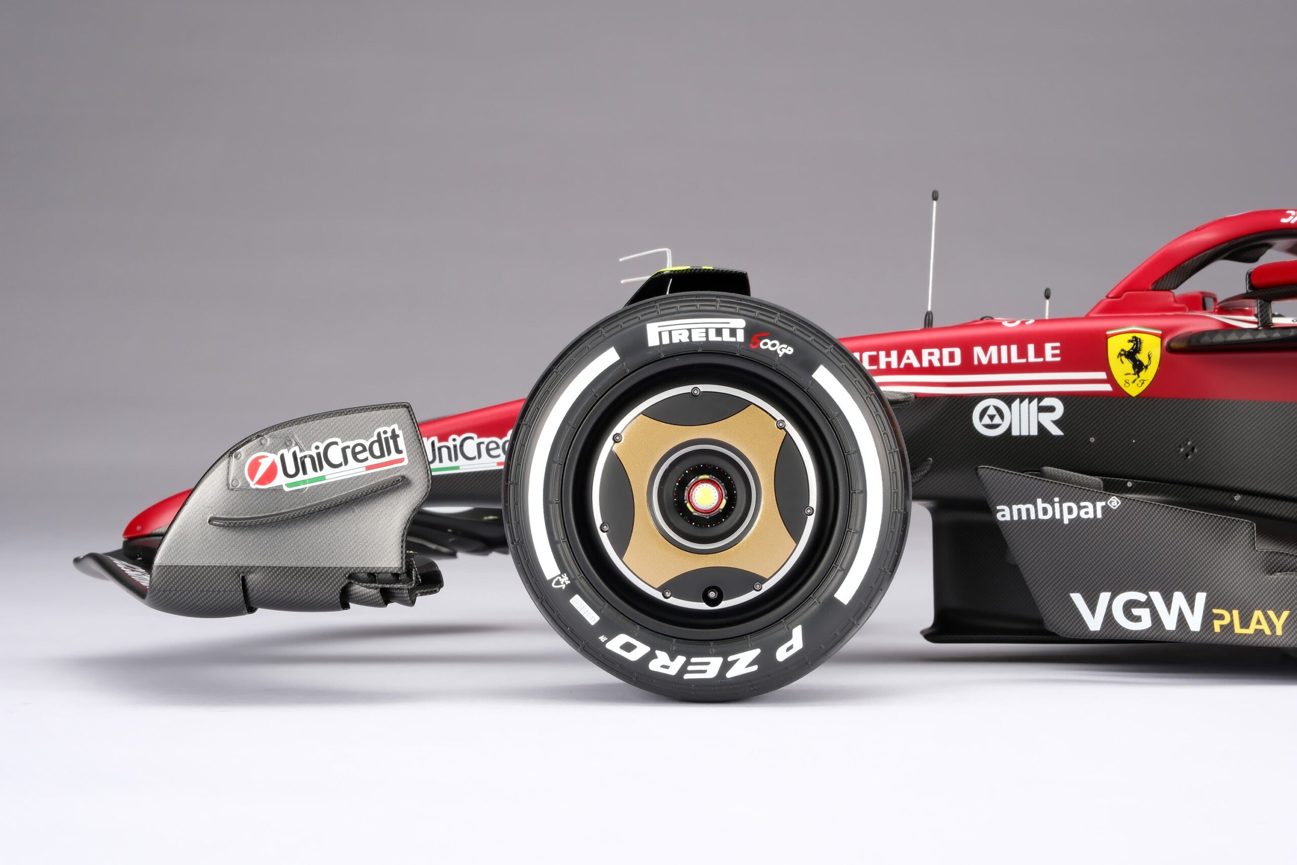 Amalgam Ferrari SF-25 2025 Italian Grand Prix - Lewis Hamilton - Rot | 1:8 - Image 12