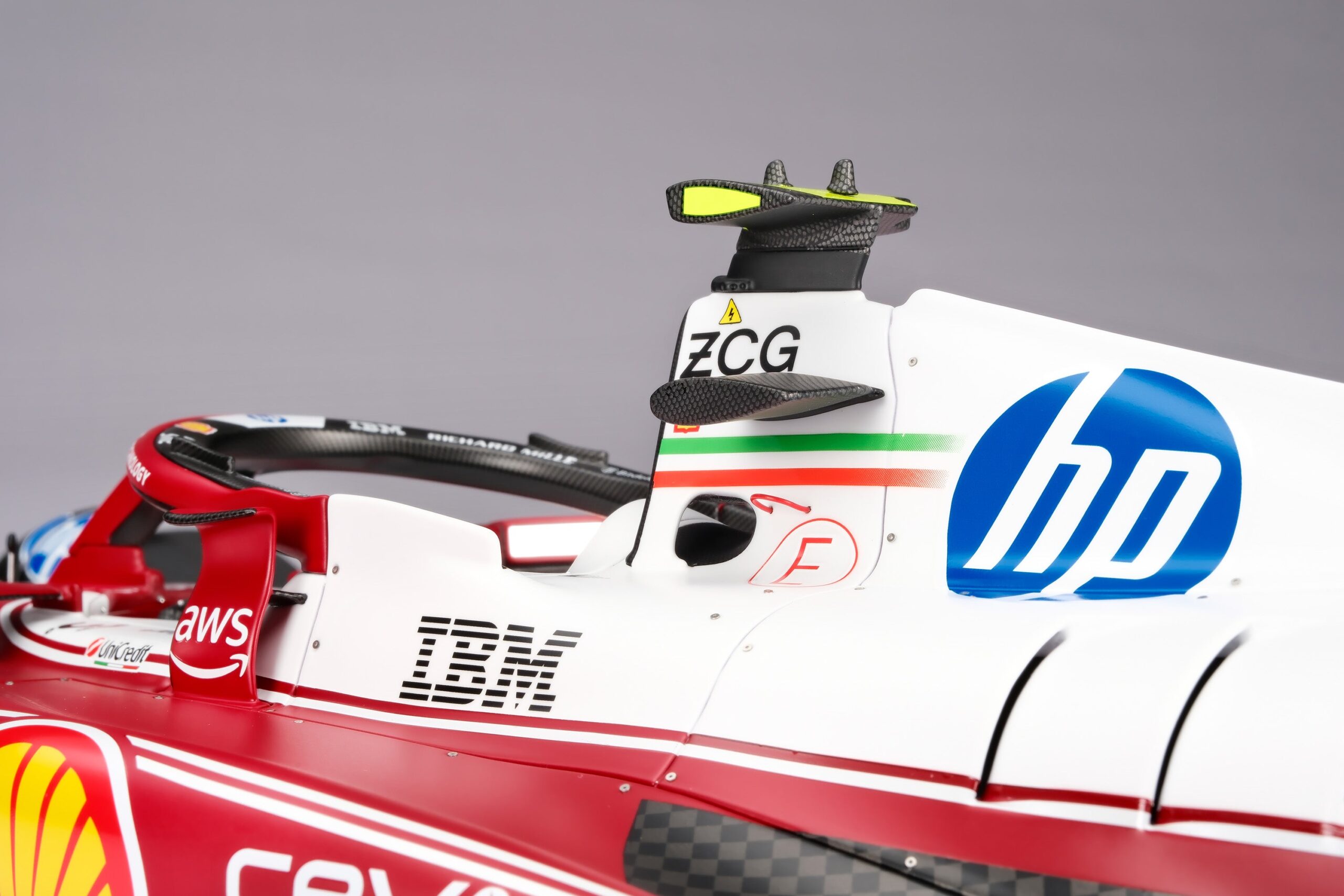 Amalgam Ferrari SF-25 2025 Italian Grand Prix - Lewis Hamilton - Rot | 1:8 - Image 14