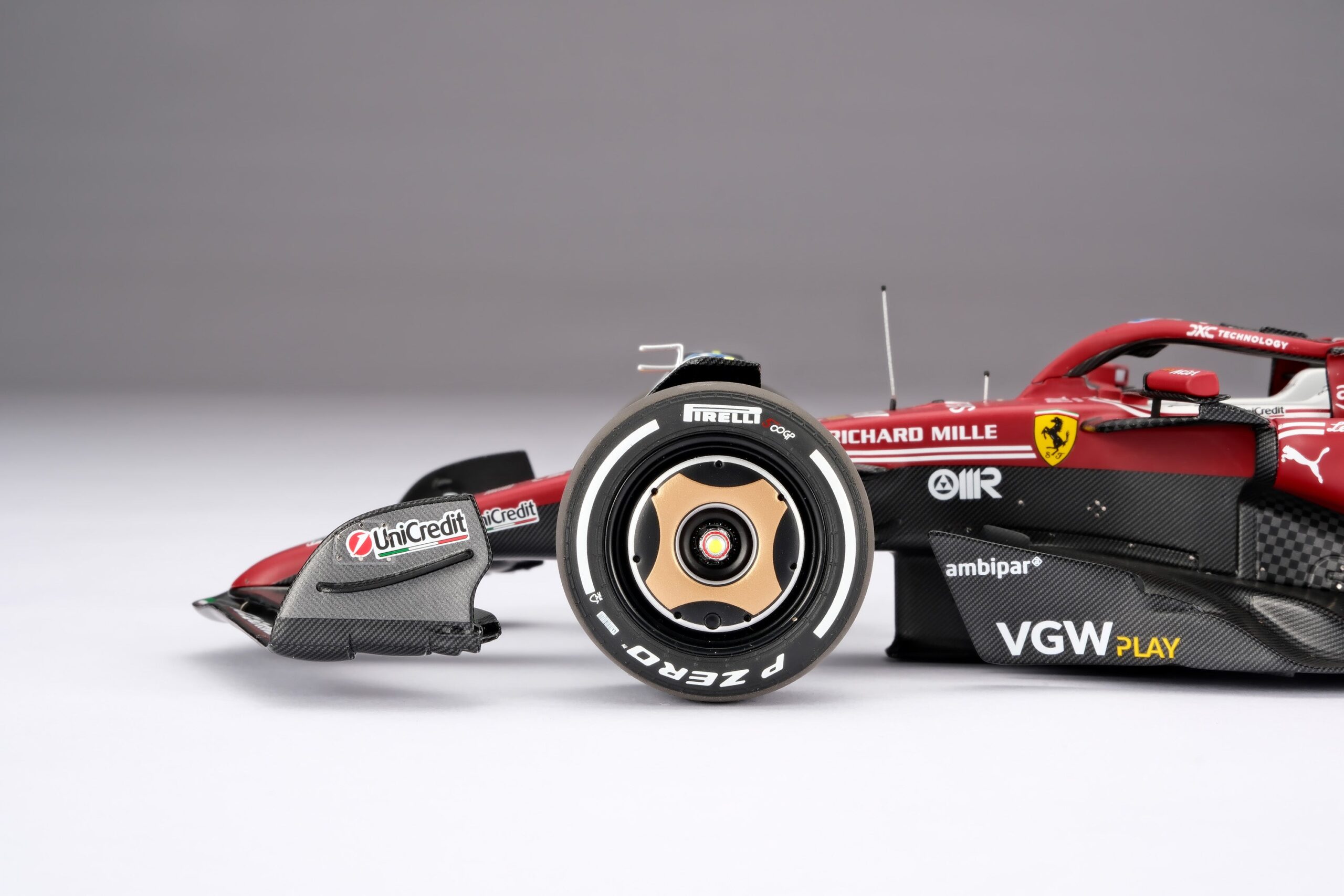 Amalgam Ferrari SF-25 2025 Italian Grand Prix - Charles Leclerc - Rot | 1:18 – Bild 15