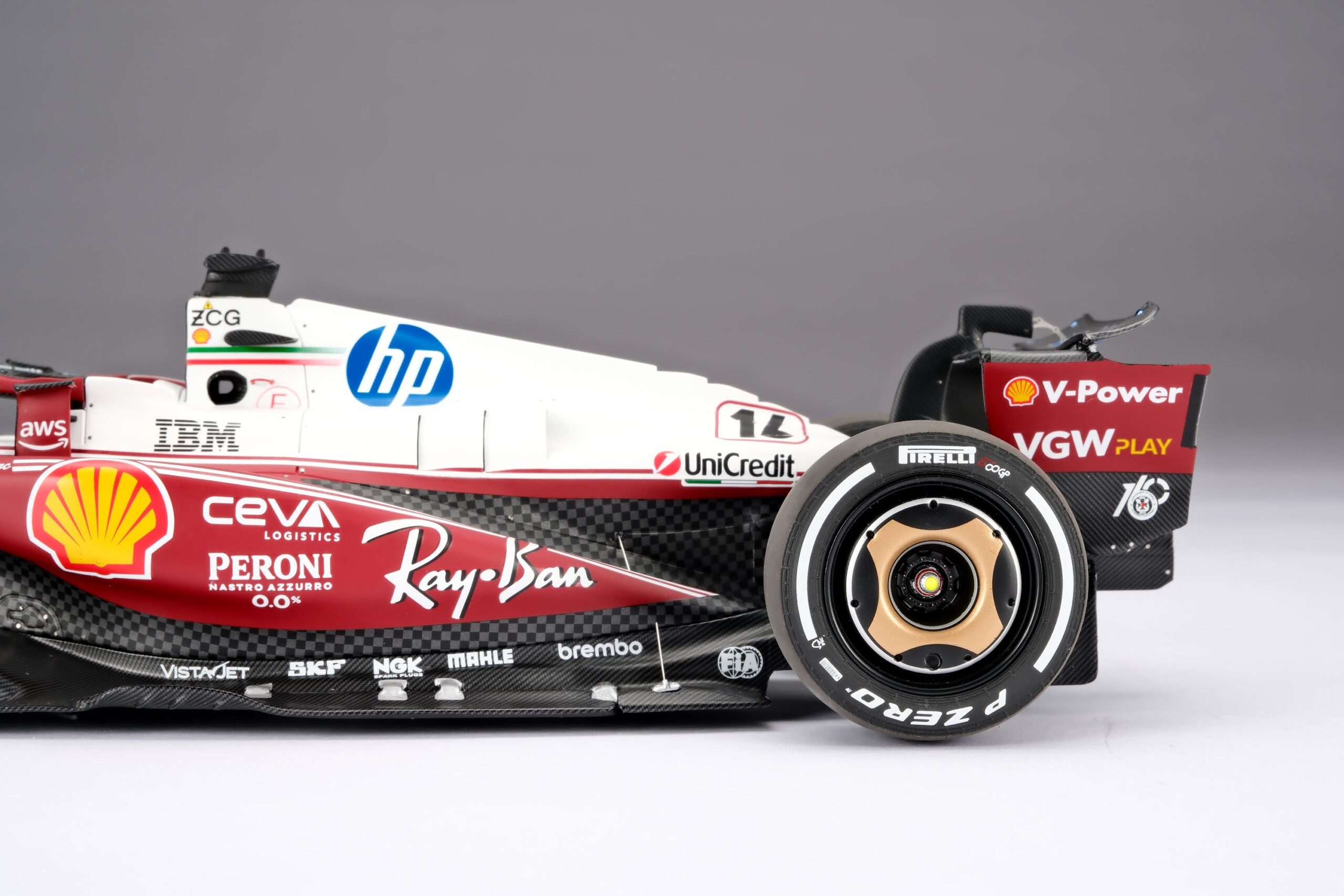 Amalgam Ferrari SF-25 2025 Italian Grand Prix - Charles Leclerc - Rot | 1:18 – Bild 16