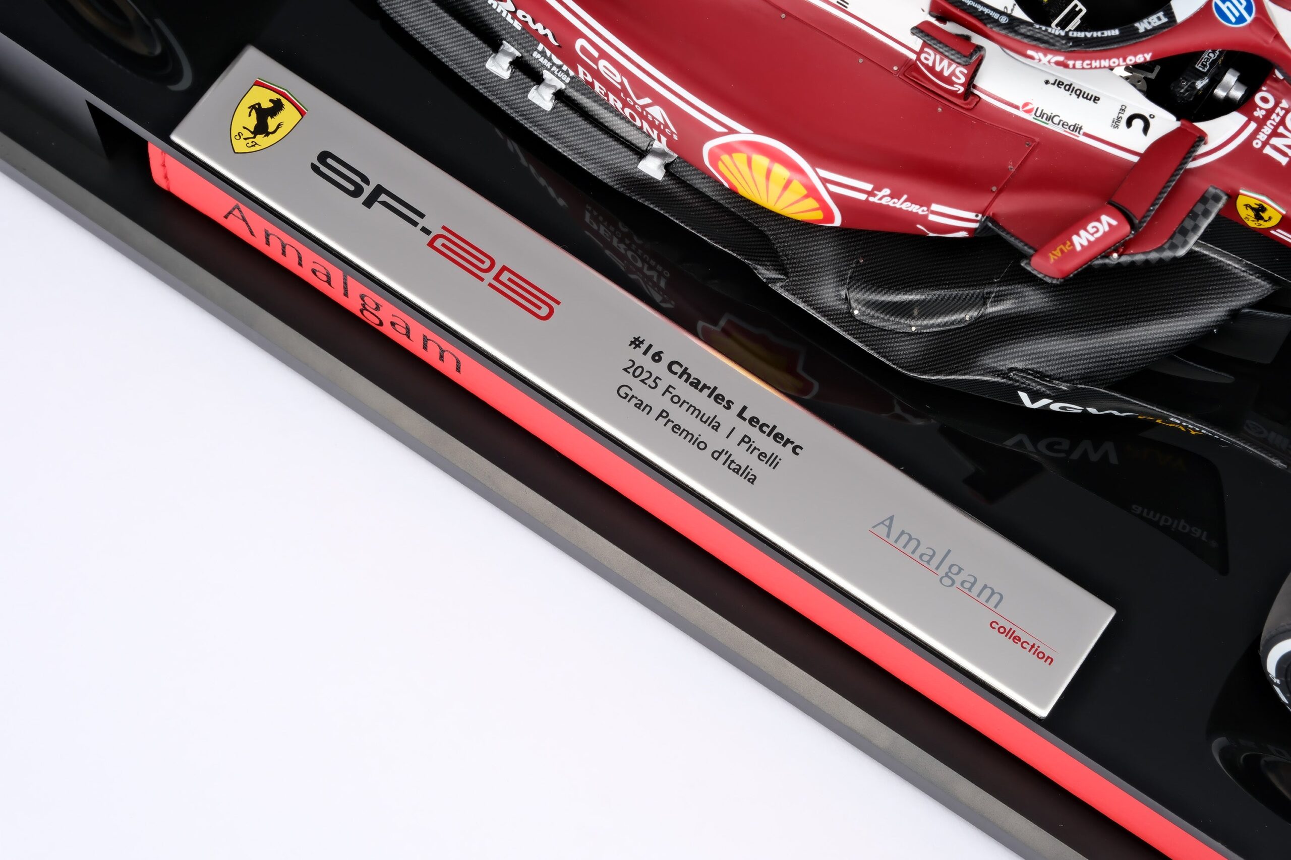 Amalgam Ferrari SF-25 2025 Italian Grand Prix - Charles Leclerc - Rot | 1:18 – Bild 18