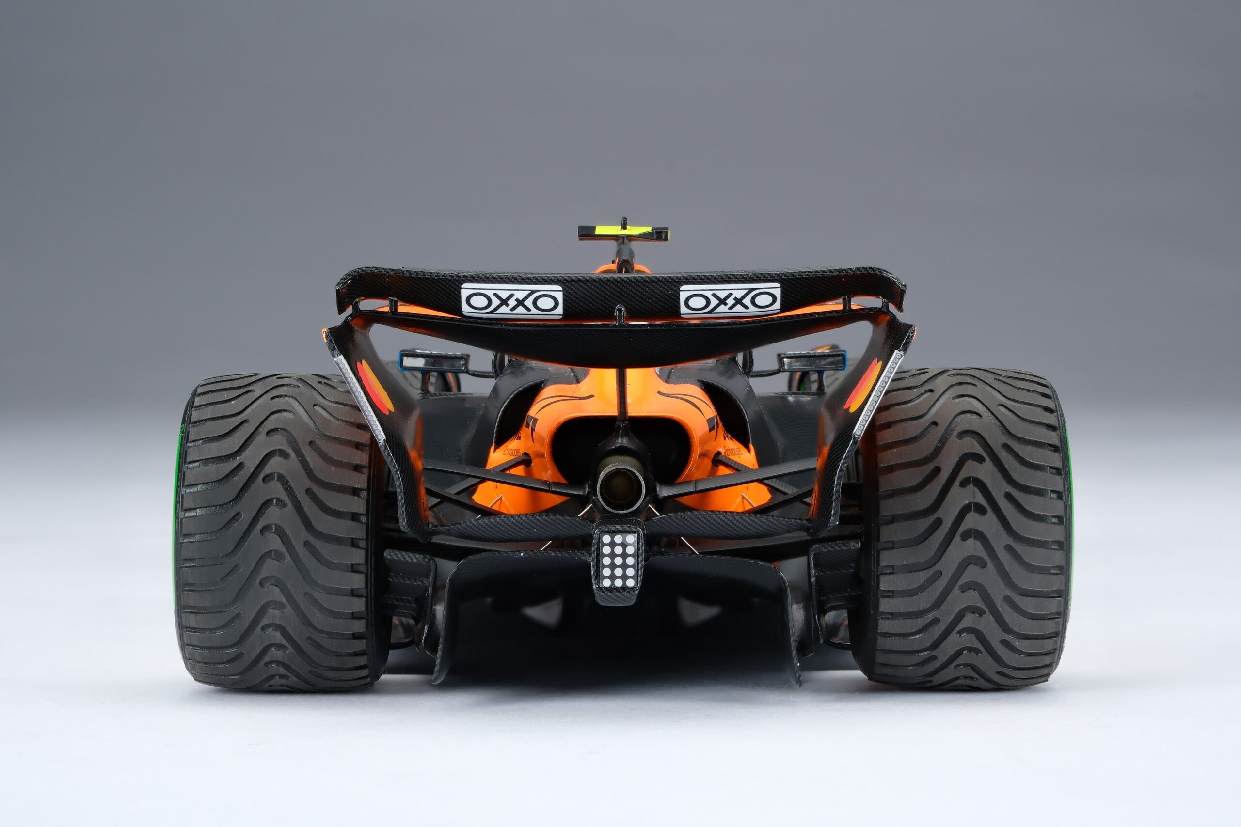 Amalgam McLaren MCL39 2025 Australian Grand Prix - Orange | 1:18 – Bild 13