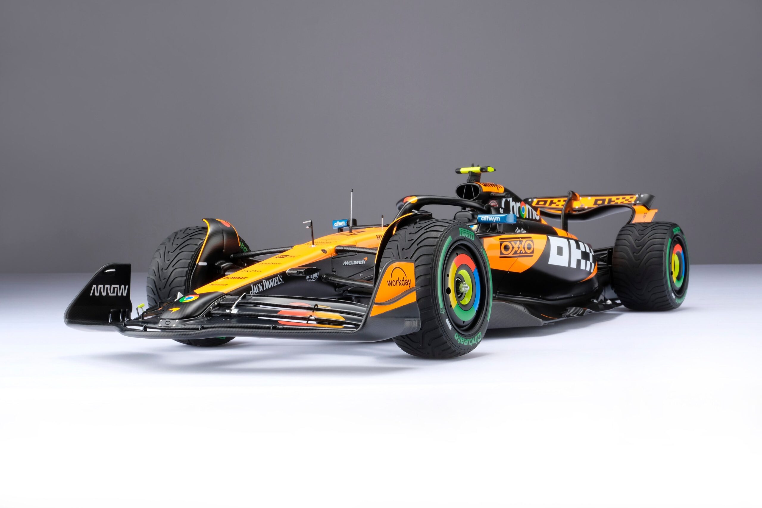 Amalgam McLaren MCL39 2025 Australian Grand Prix - Papaya-Orange | 1:8 - Image 29