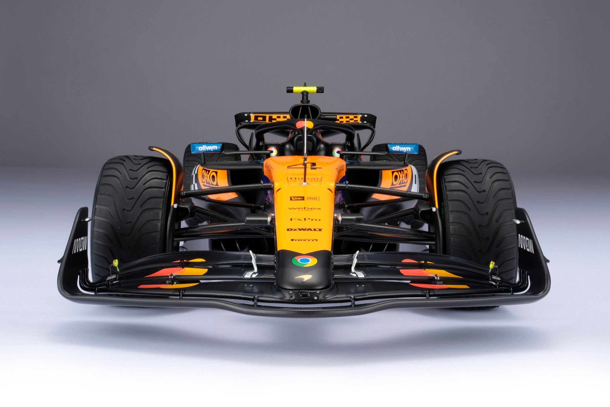 Amalgam McLaren MCL39 2025 Australian Grand Prix - Papaya-Orange | 1:8 - Image 24