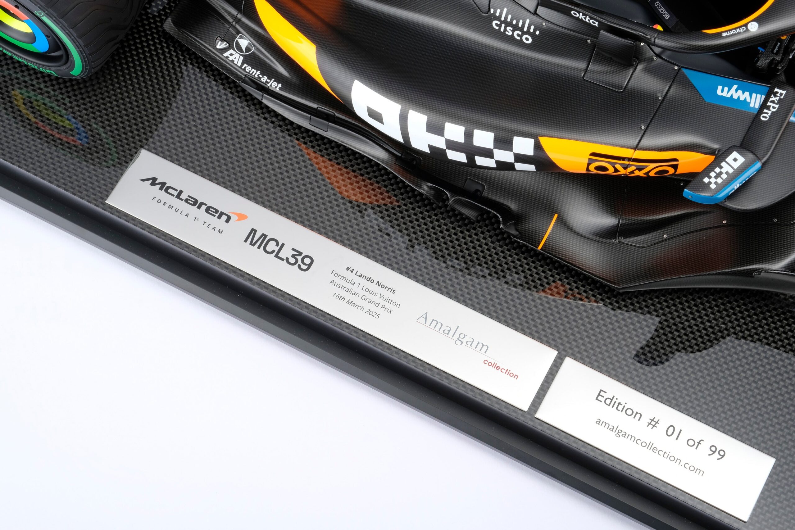 Amalgam McLaren MCL39 2025 Australian Grand Prix - Papaya-Orange | 1:8 - Image 39