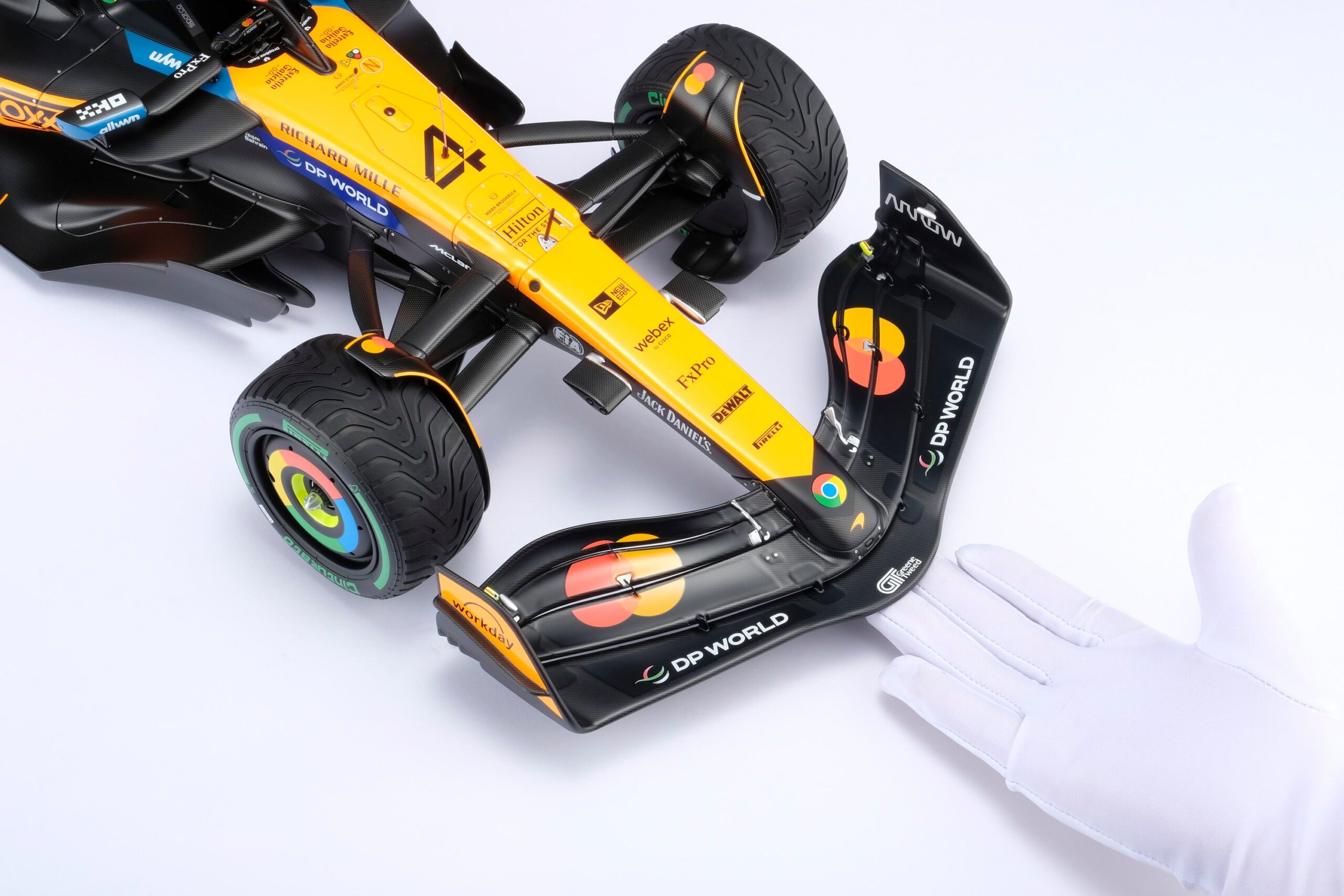 Amalgam McLaren MCL39 2025 Australian Grand Prix - Papaya-Orange | 1:8 - Image 25