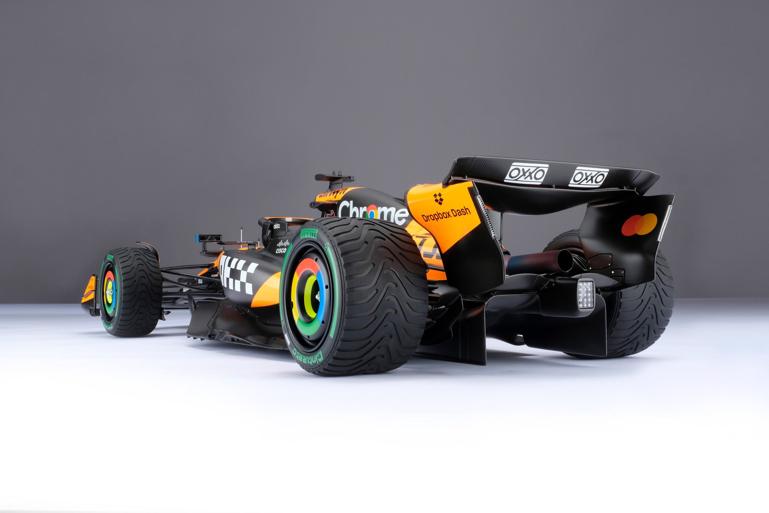 Amalgam McLaren MCL39 2025 Australian Grand Prix - Papaya-Orange | 1:8 - Image 17