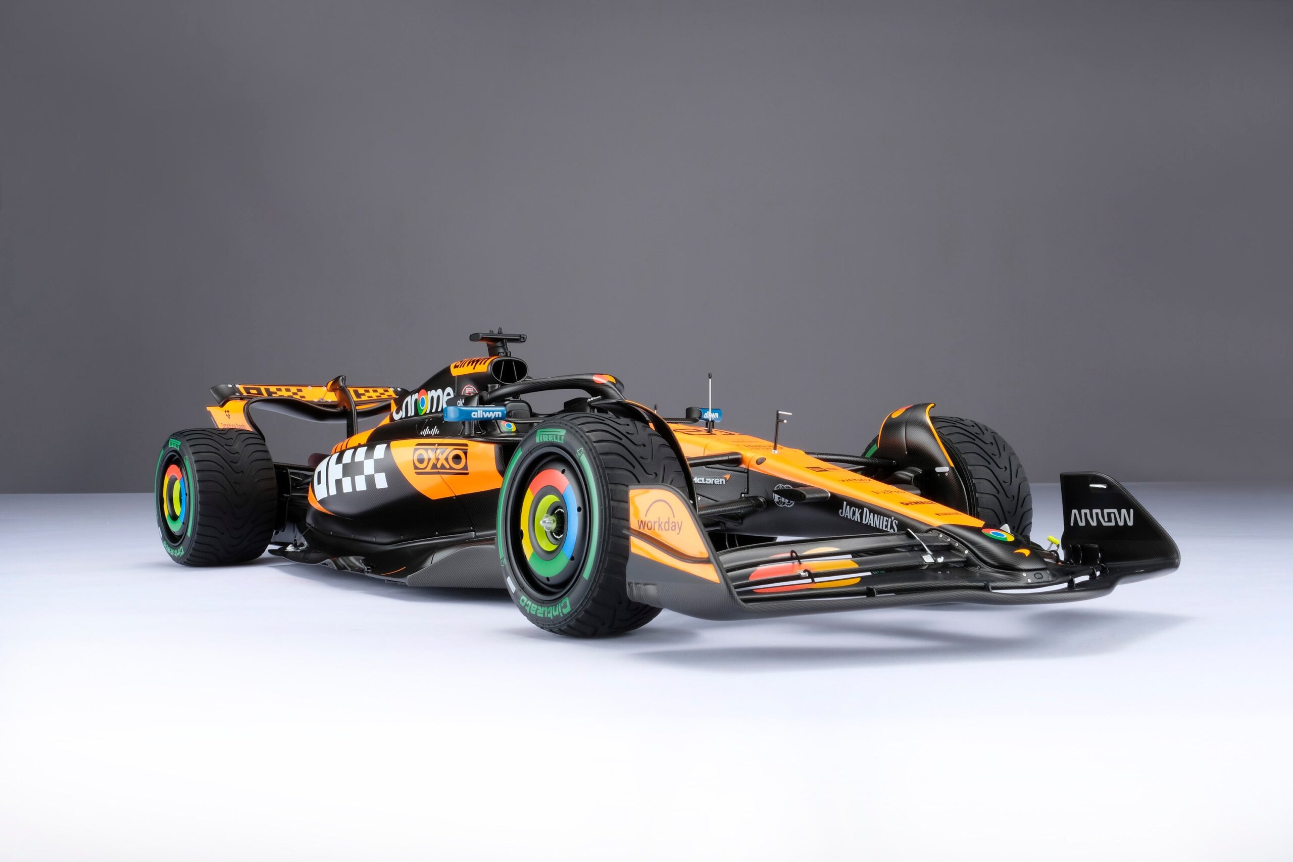 Amalgam McLaren MCL39 2025 Australian Grand Prix - Papaya-Orange | 1:8 - Image 6