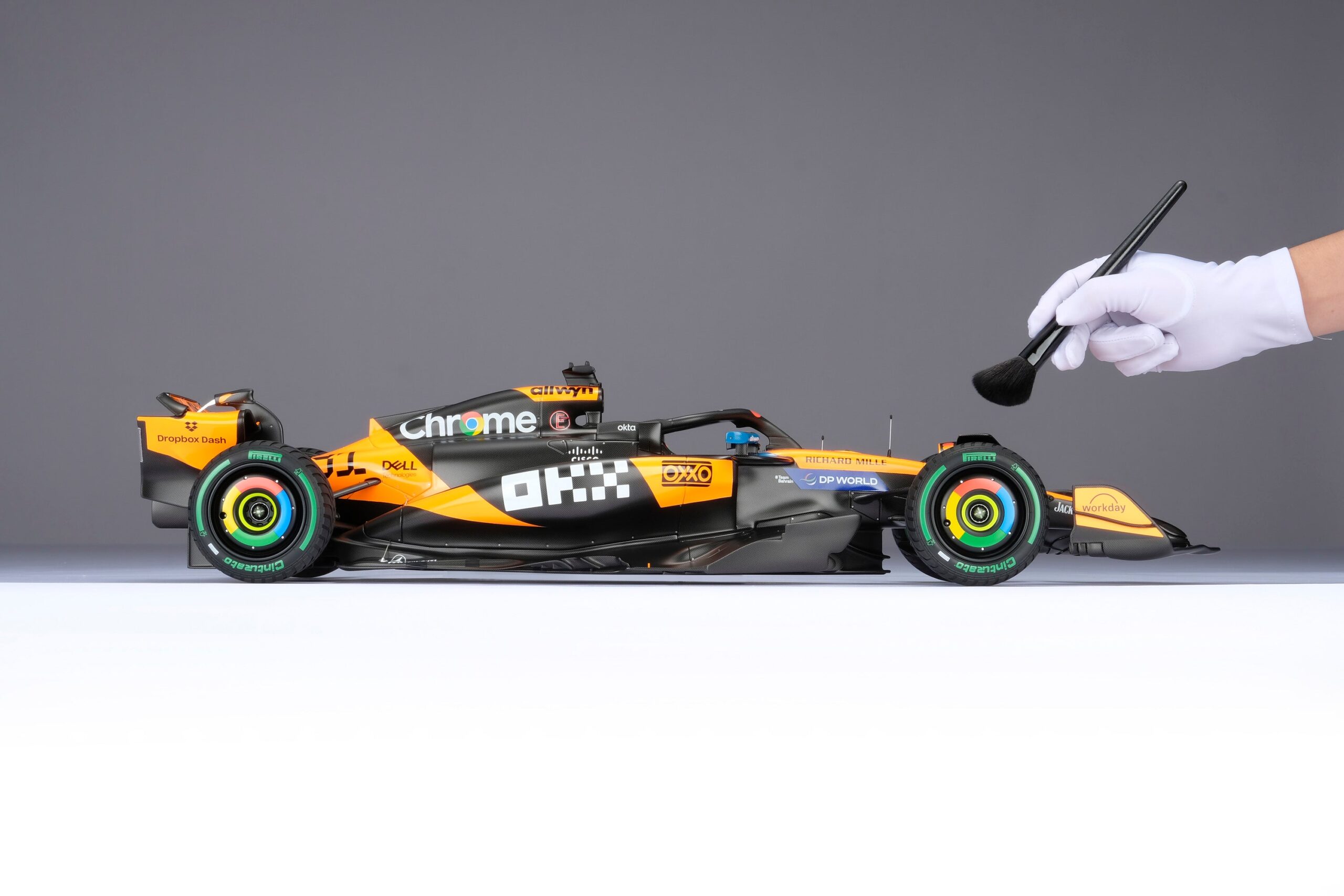 Amalgam McLaren MCL39 2025 Australian Grand Prix - Papaya-Orange | 1:8 - Image 5