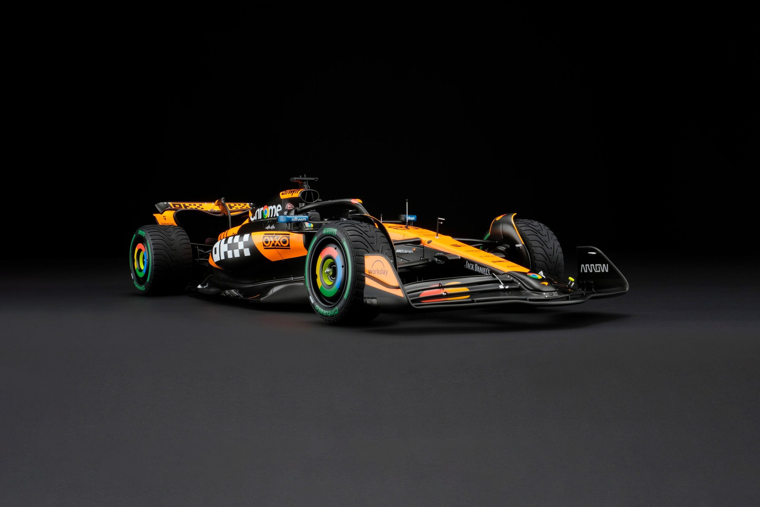Amalgam McLaren MCL39 2025 Australian Grand Prix - Papaya-Orange | 1:8 - Image 4