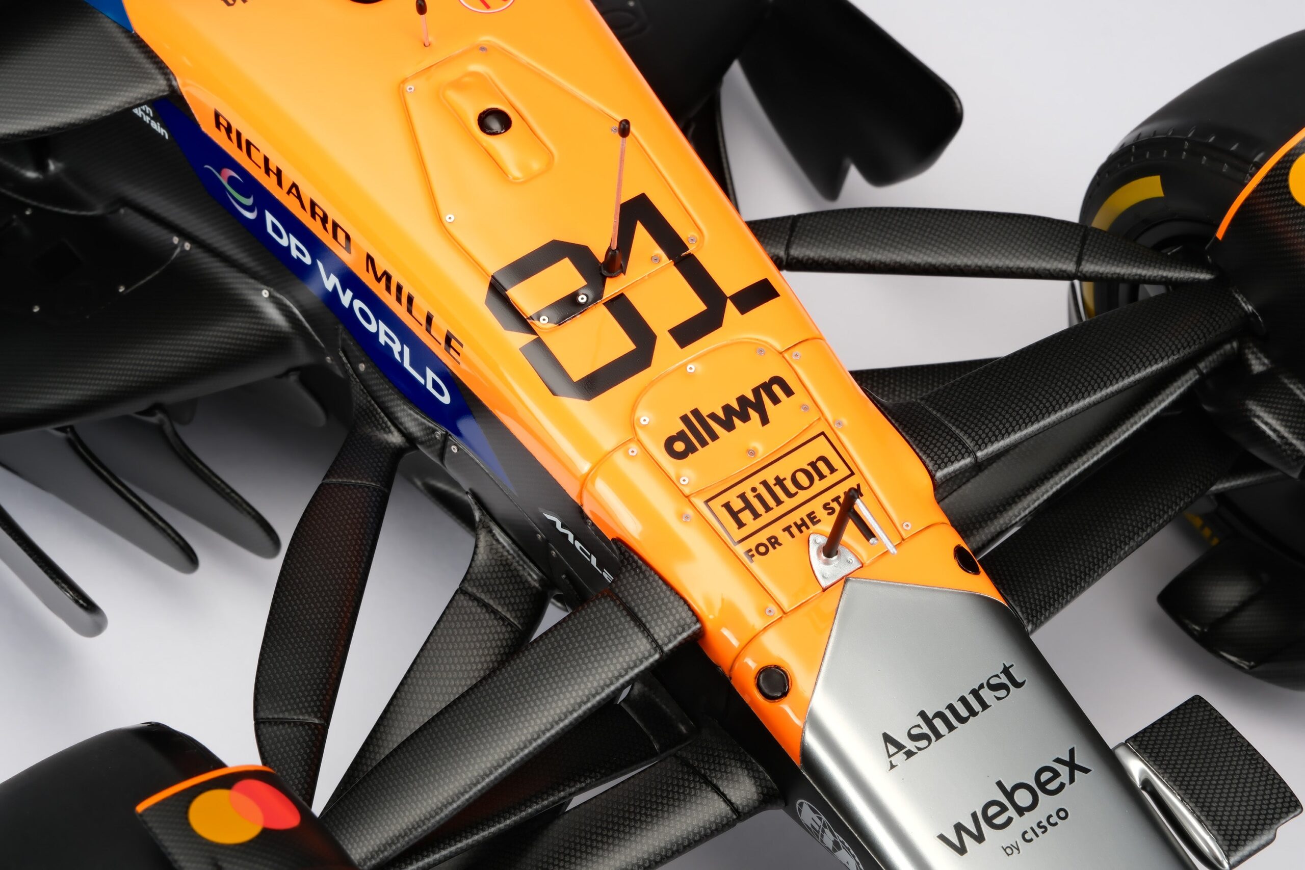 Amalgam McLaren MCL39 2025 British Grand Prix - Chrom / Orange | 1:8 - Image 26