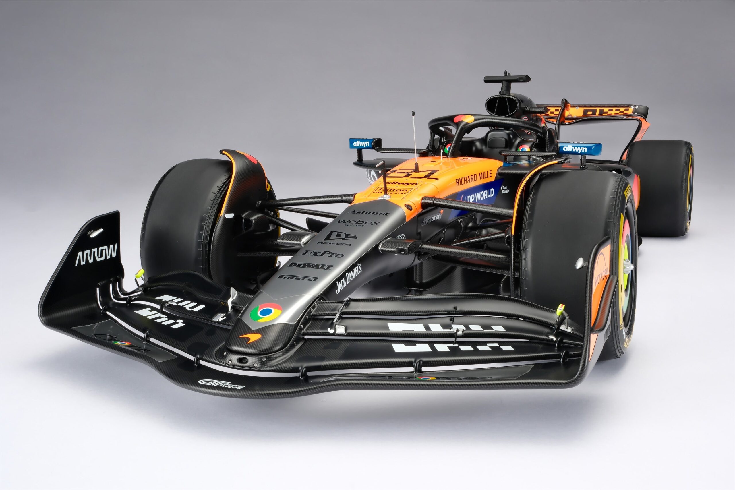 Amalgam McLaren MCL39 2025 British Grand Prix - Chrom / Orange | 1:8 - Image 28