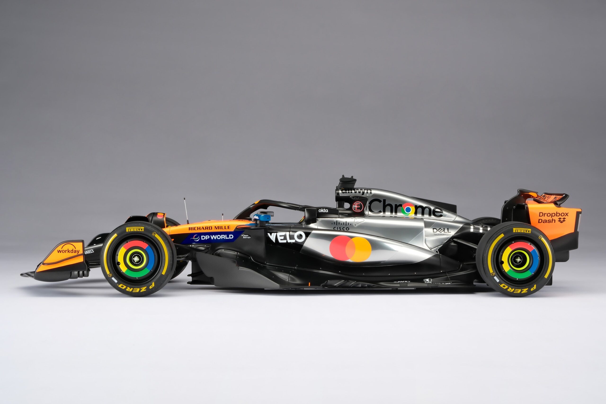 Amalgam McLaren MCL39 2025 British Grand Prix - Chrom / Orange | 1:8 - Image 29