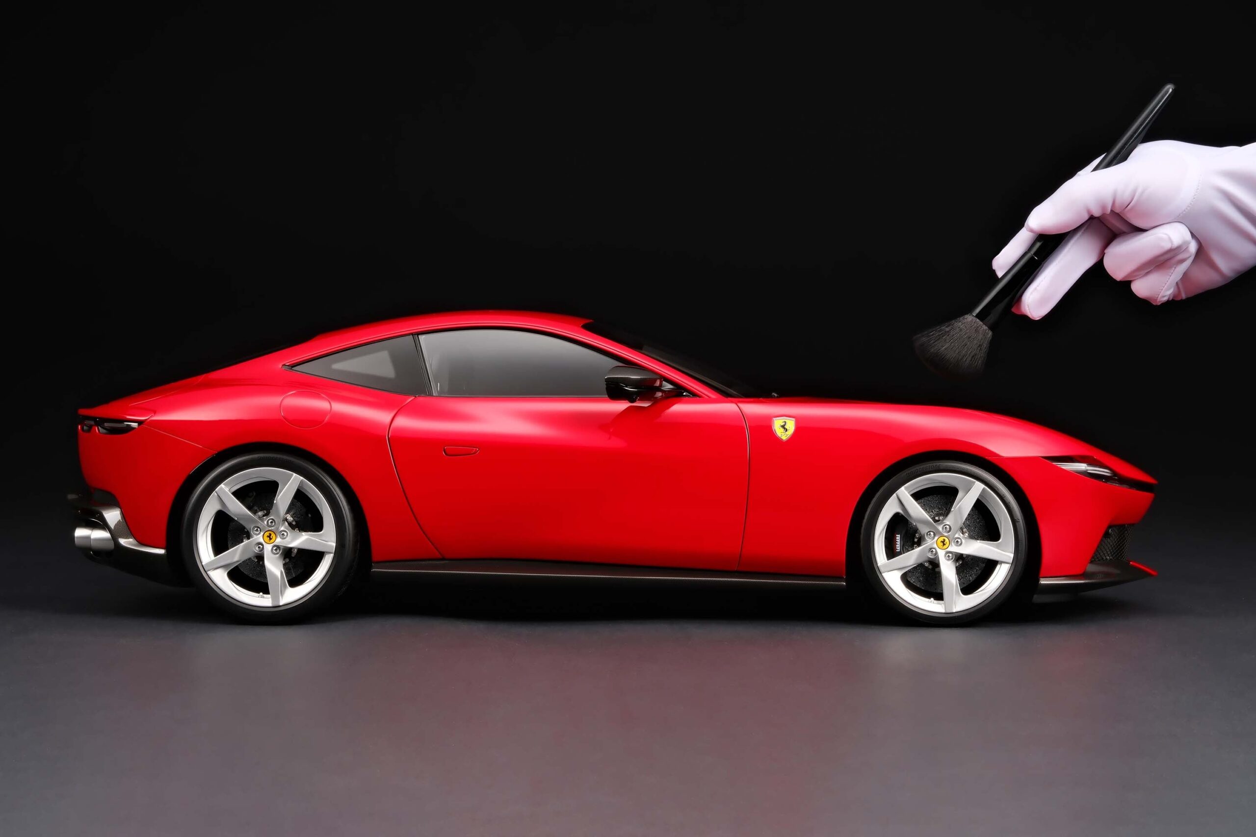 Amalgam Ferrari Amalfi (2026) - Rot | 1:8 - Image 3