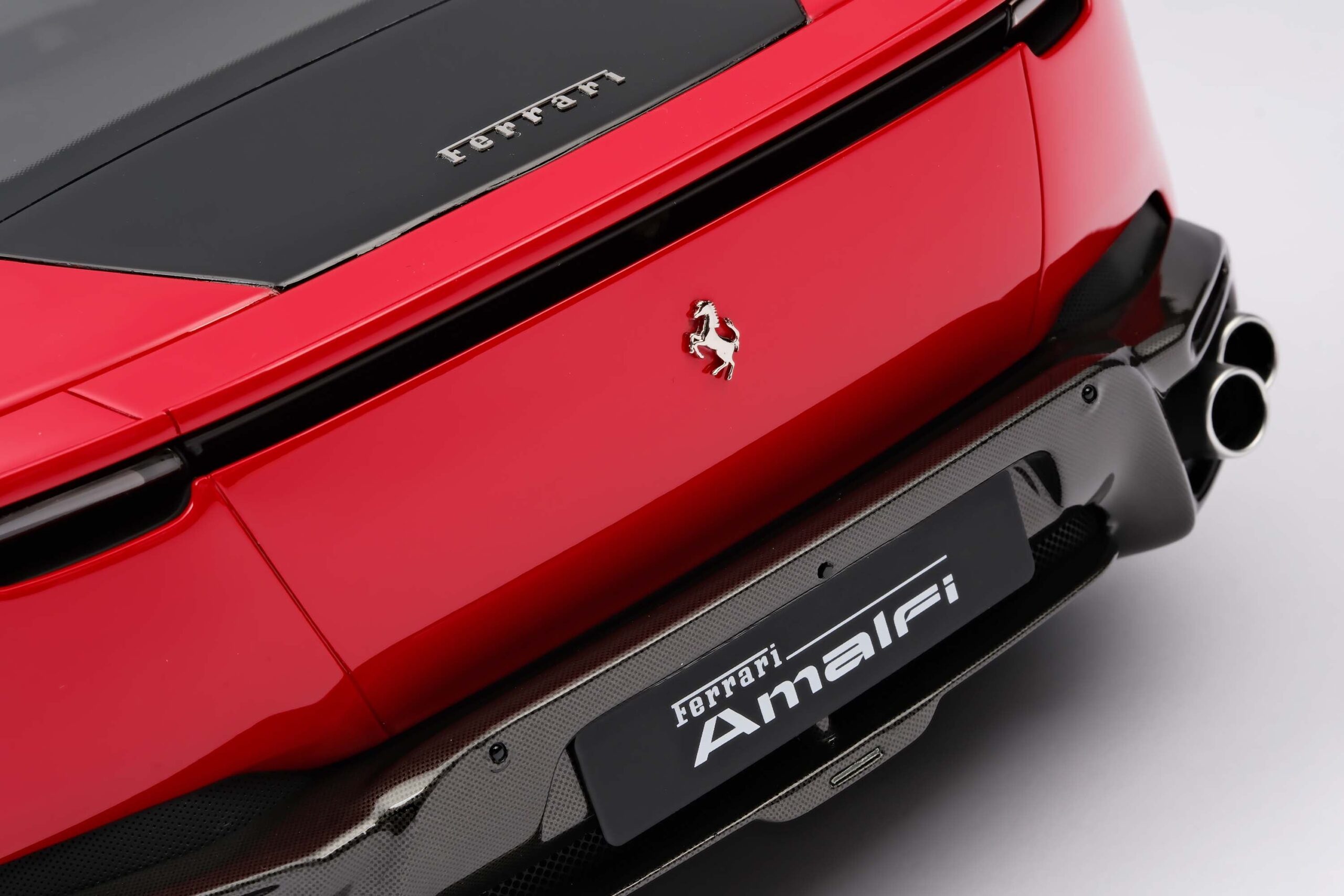 Amalgam Ferrari Amalfi (2026) - Rot | 1:8 - Image 23