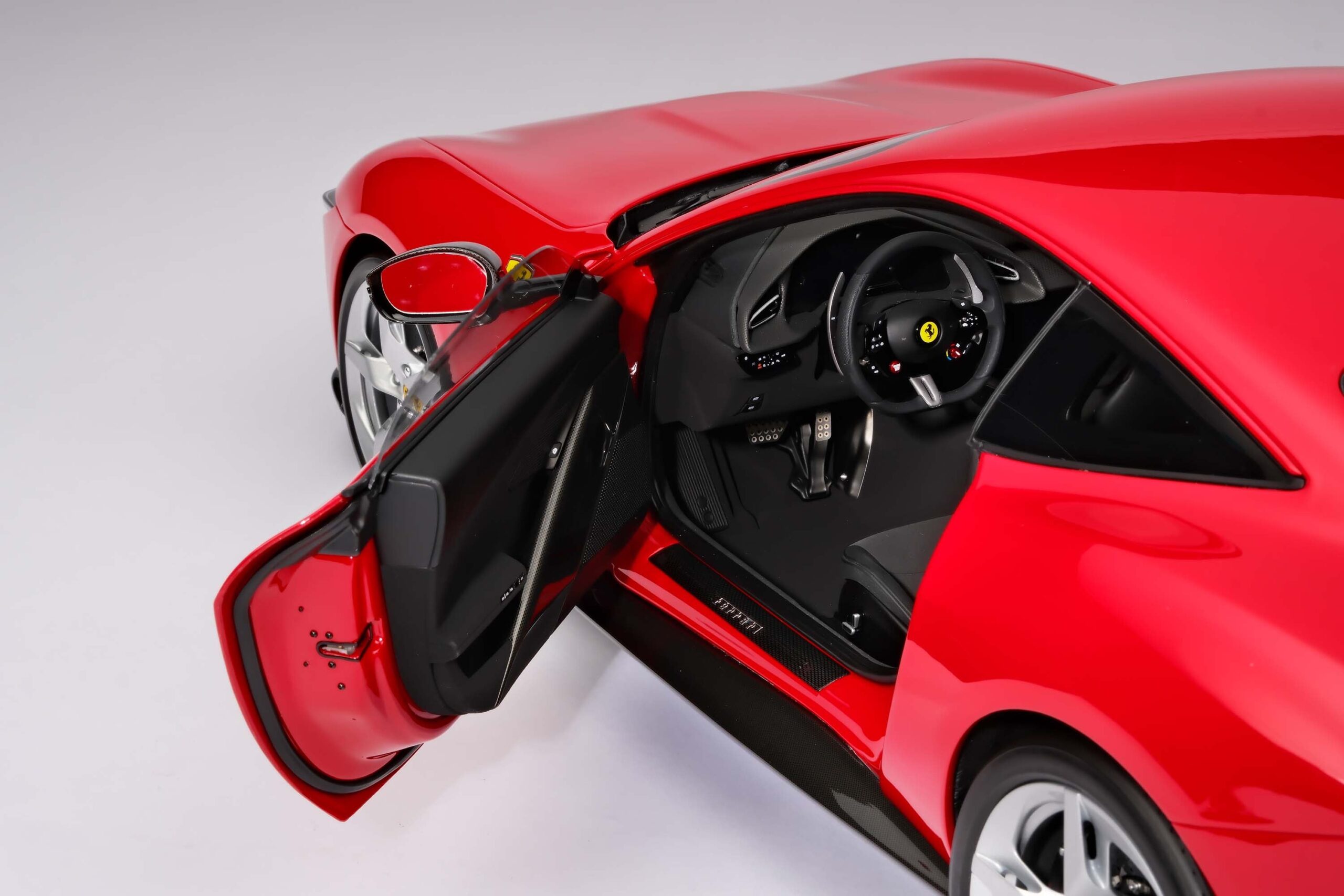 Amalgam Ferrari Amalfi (2026) - Rot | 1:8 - Image 25