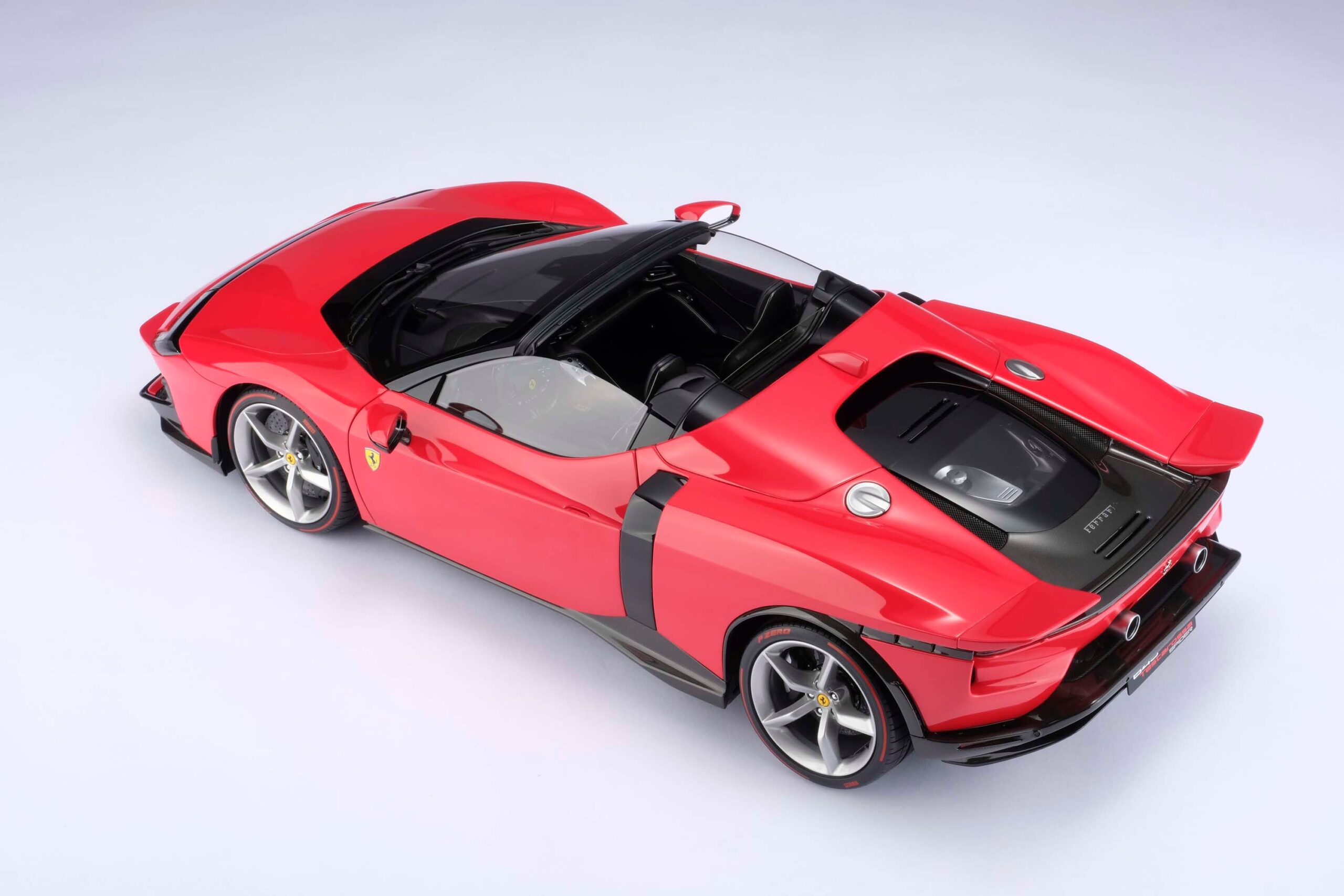 Amalgam Ferrari 849 Testarossa Spider (2026) - Rot | 1:8 - Image 20