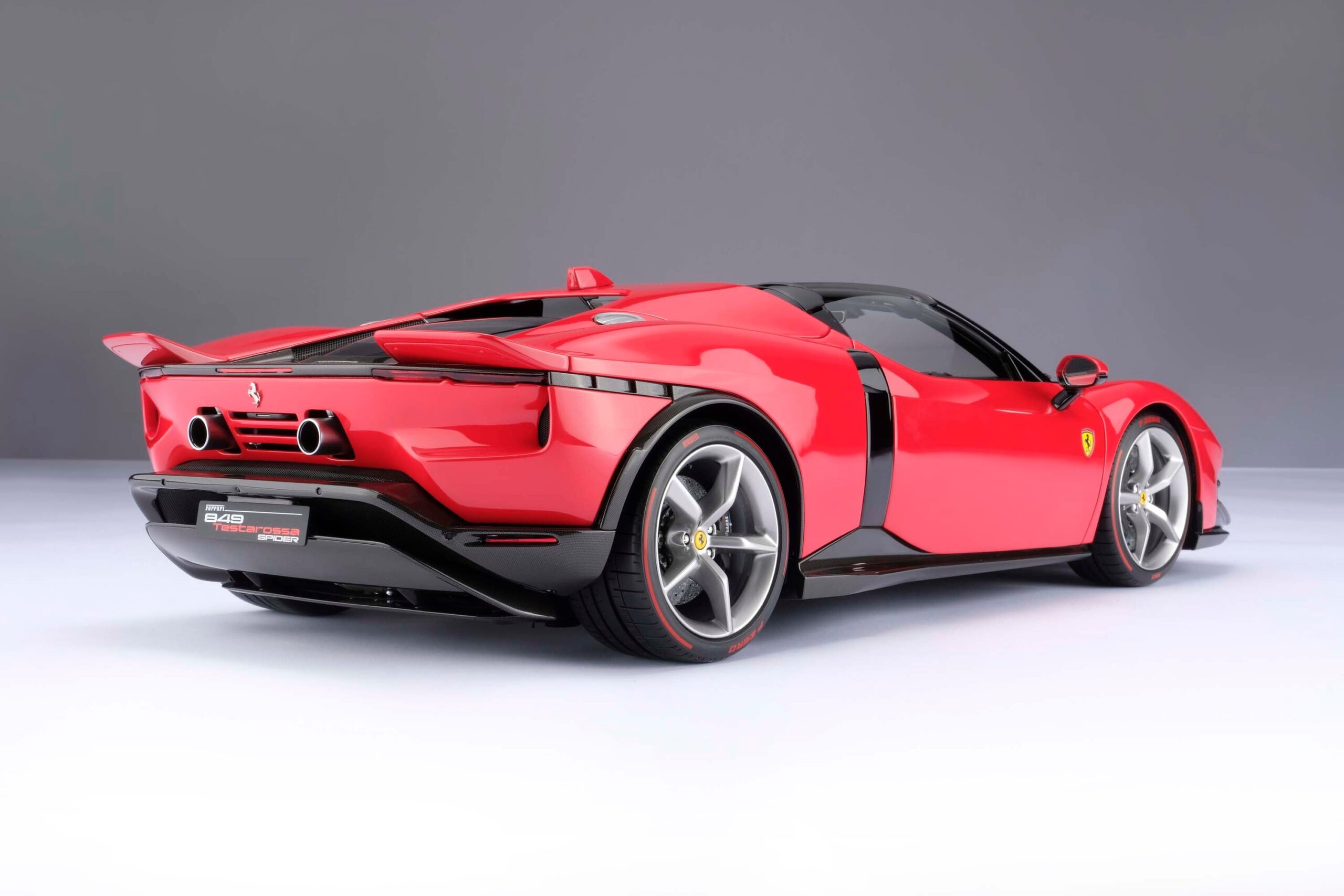 Amalgam Ferrari 849 Testarossa Spider (2026) - Rot | 1:8 - Image 24