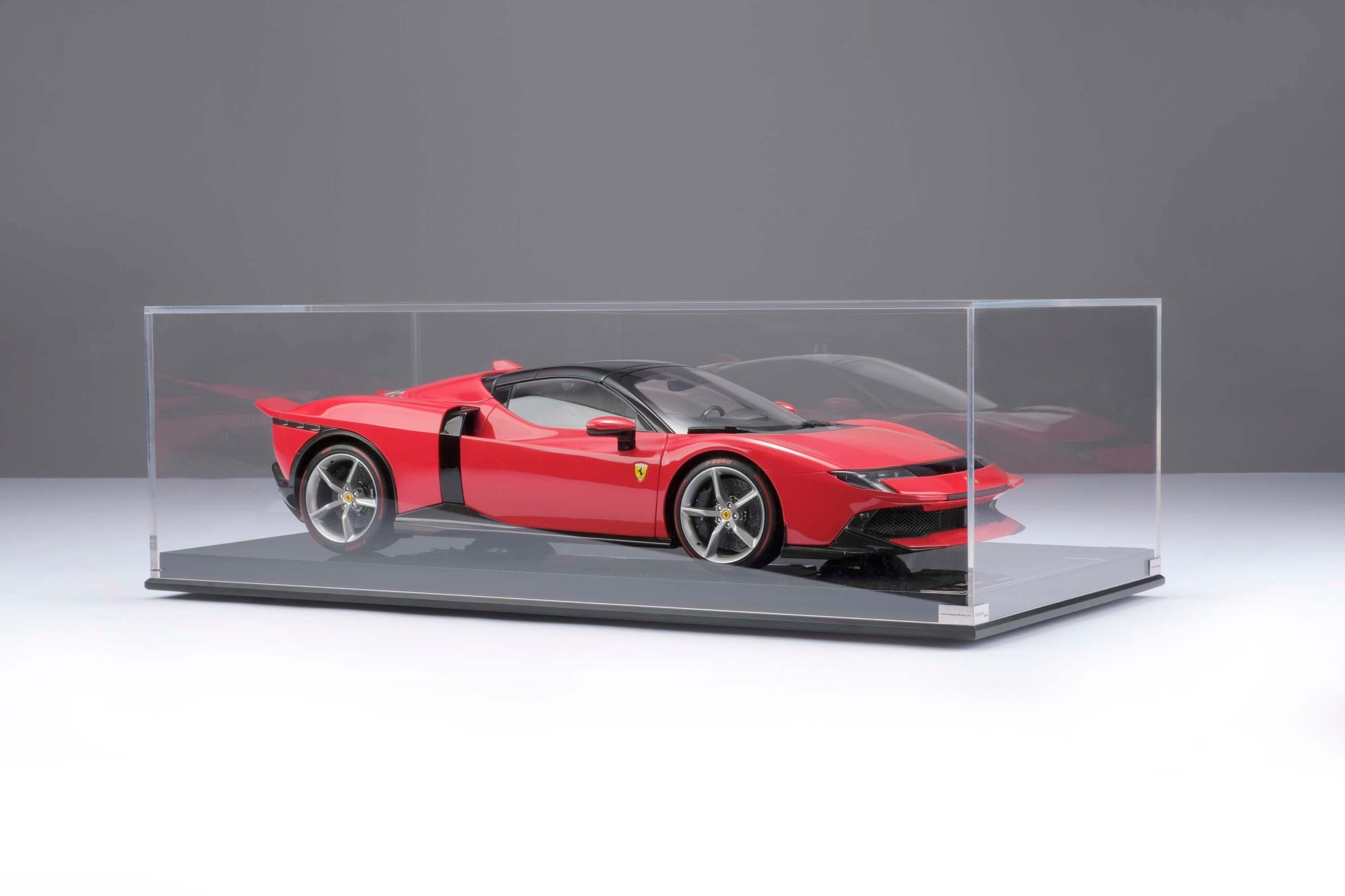 Amalgam Ferrari 849 Testarossa Spider (2026) - Rot | 1:8 - Image 28